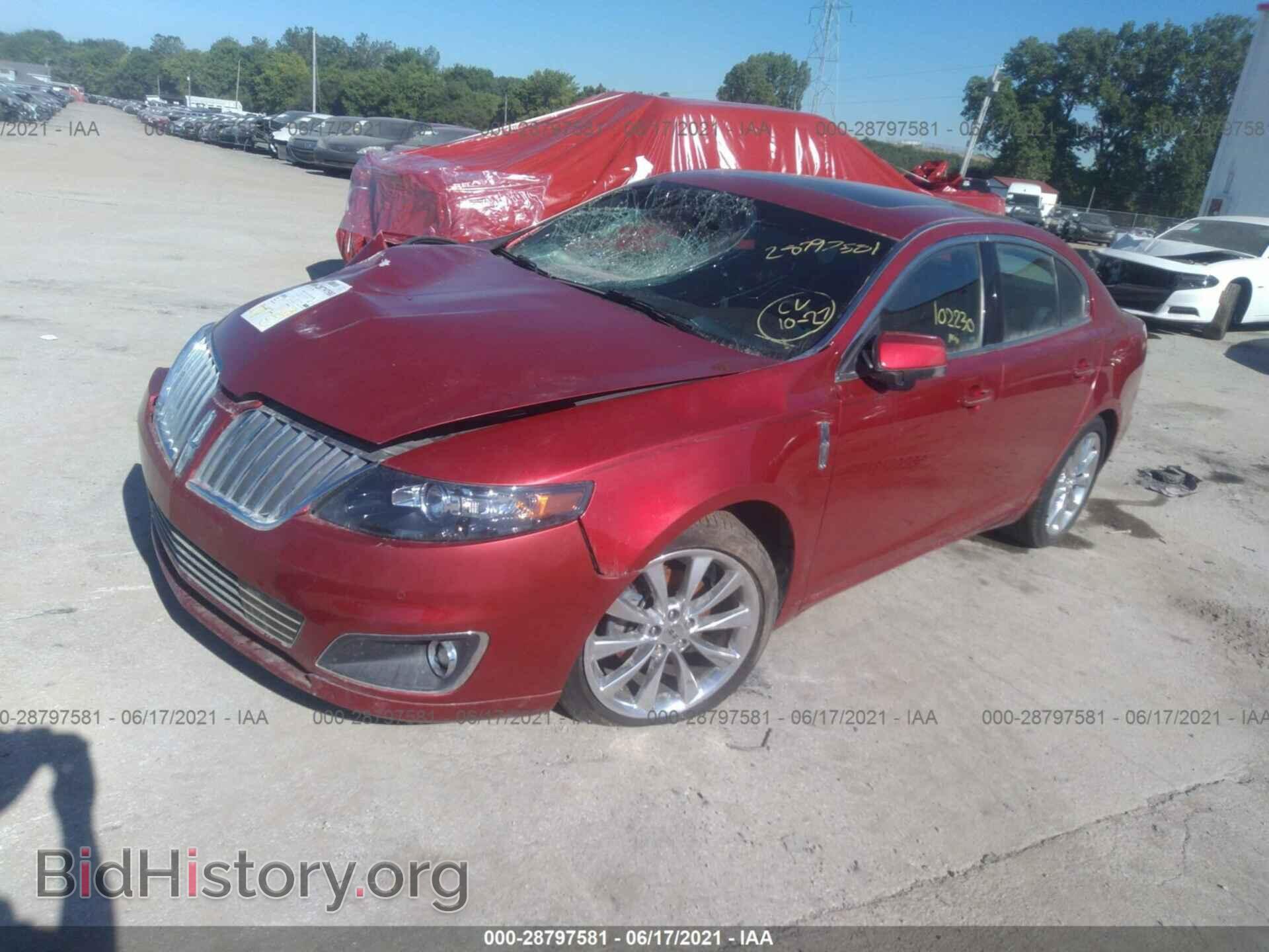 2011 LINCOLN MKS - VIN: 1LNHL9FT4BG613227 - Фото 2