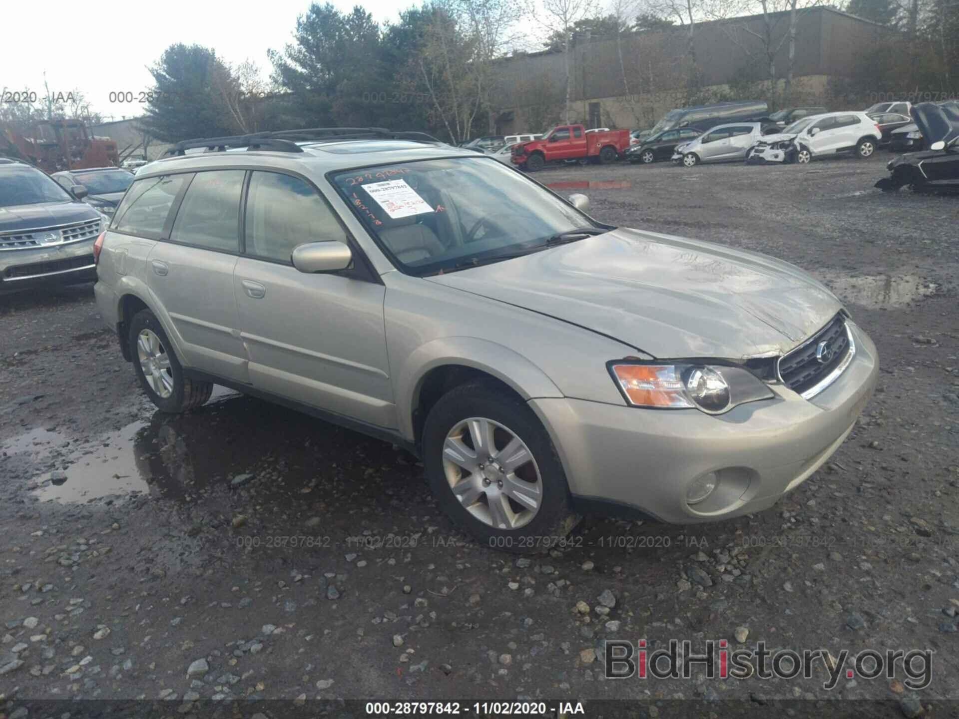 Photo 4S4BP62C257353252 - SUBARU LEGACY WAGON (NATL) 2005