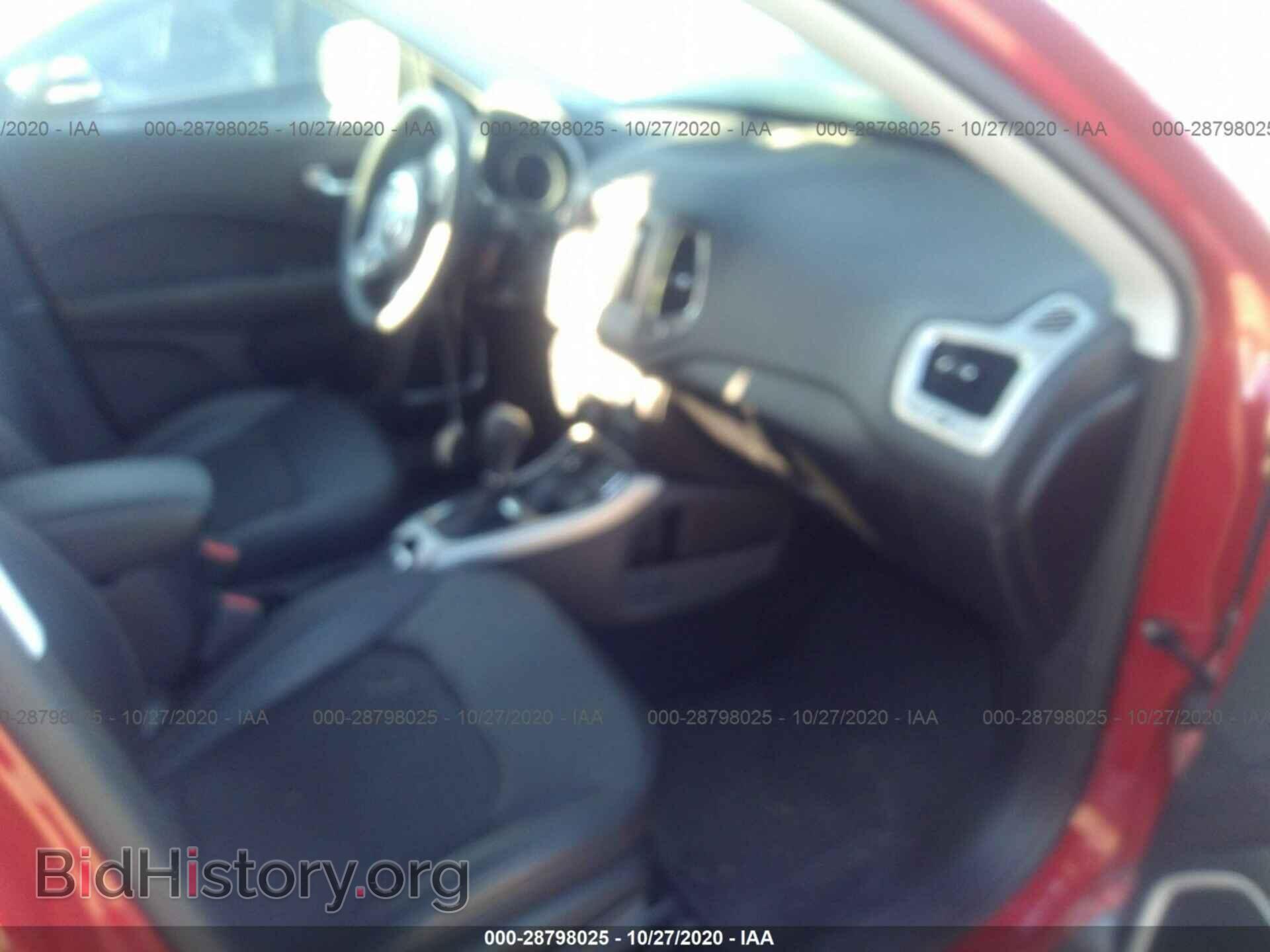 2019 JEEP COMPASS - VIN: 3C4NJDBB9KT744128 - Photo 5