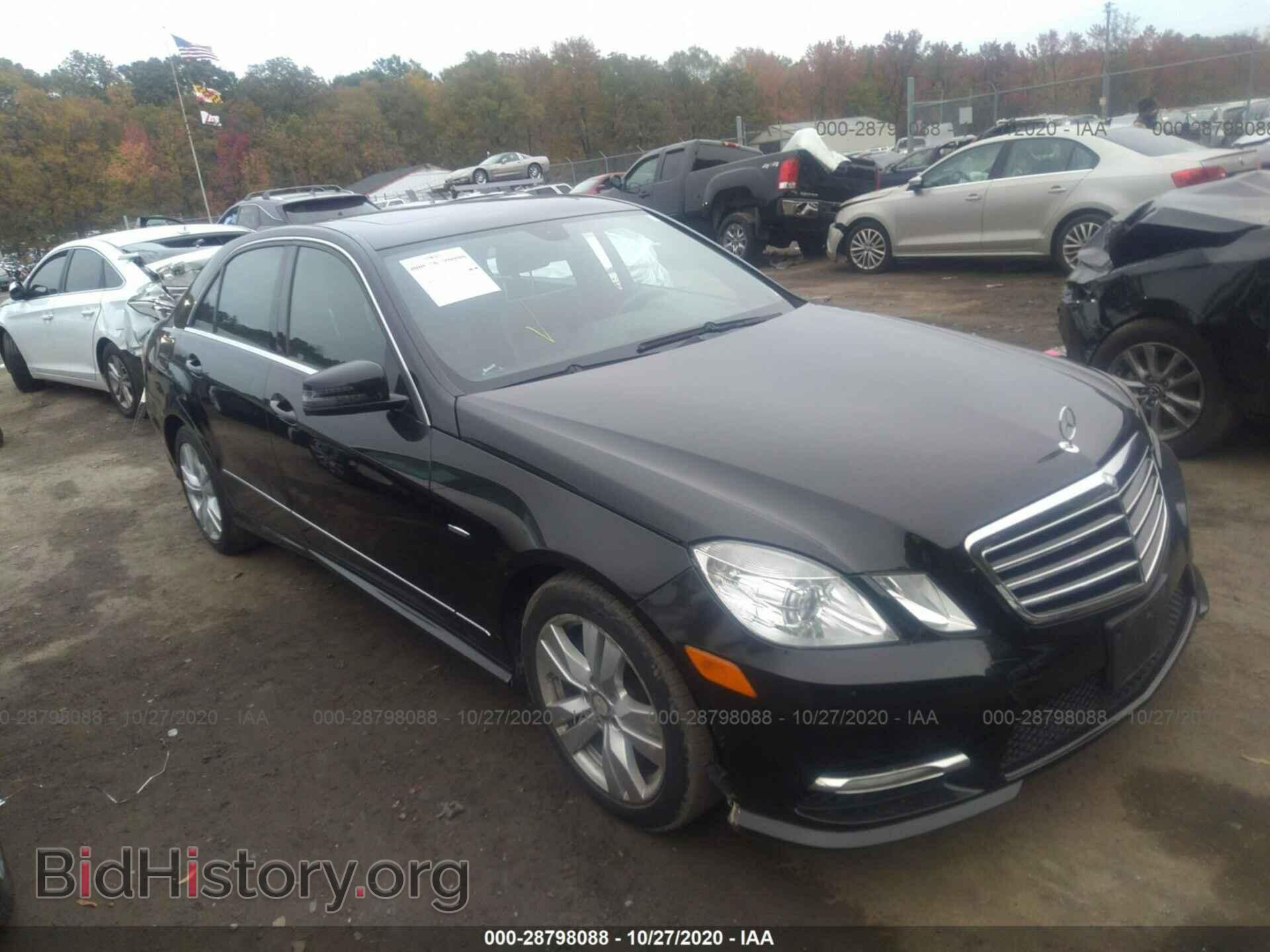 Photo WDDHF2EB3CA568075 - MERCEDES-BENZ E-CLASS 2012