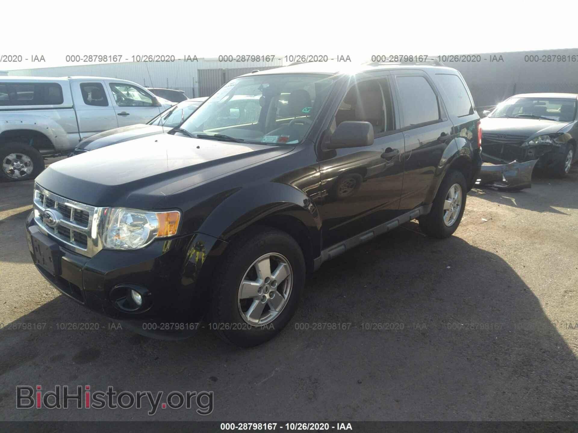 2011 FORD ESCAPE - VIN: 1FMCU9DG9BKC21161 - Photo 2