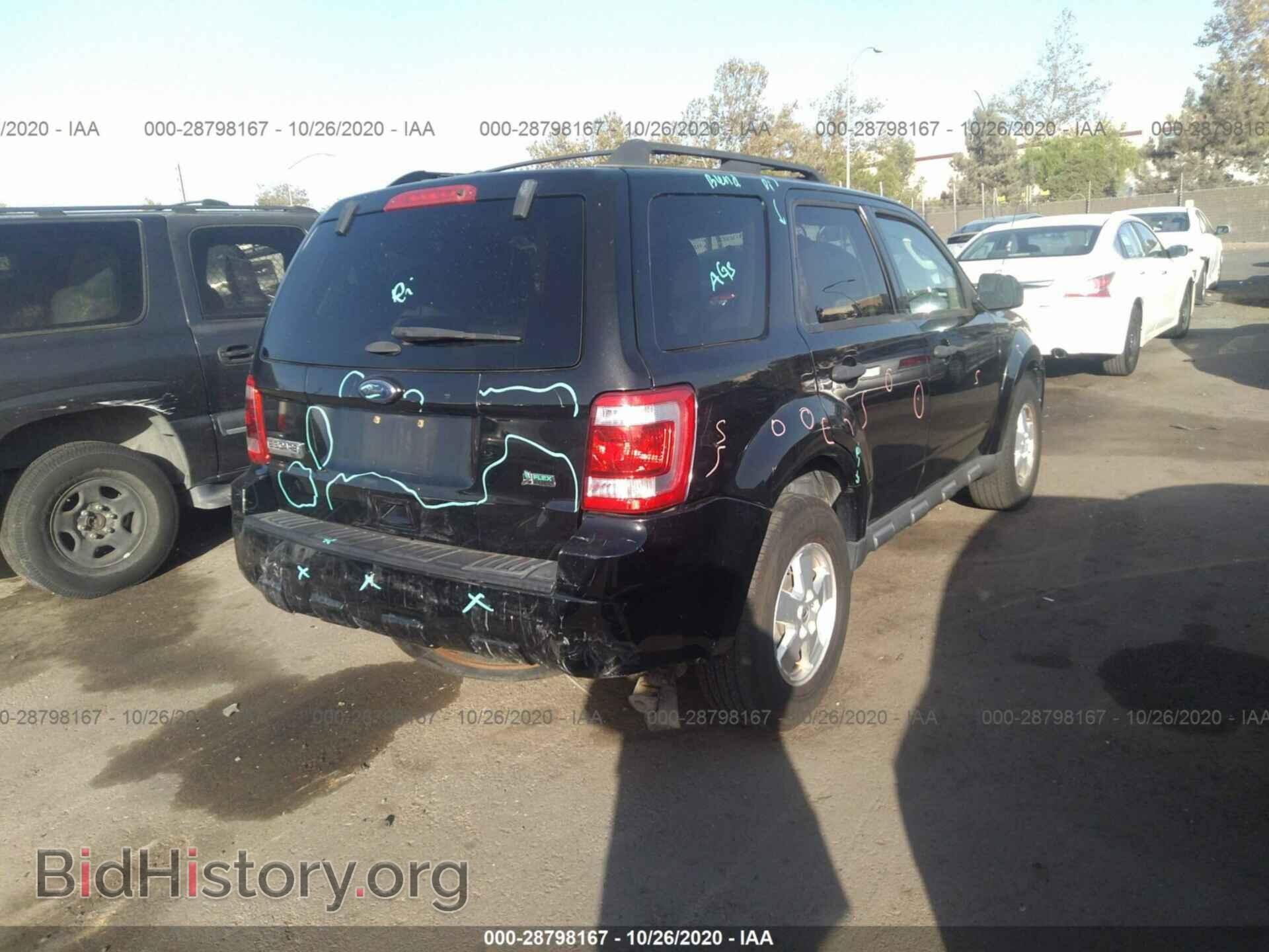 2011 FORD ESCAPE - VIN: 1FMCU9DG9BKC21161 - Photo 4