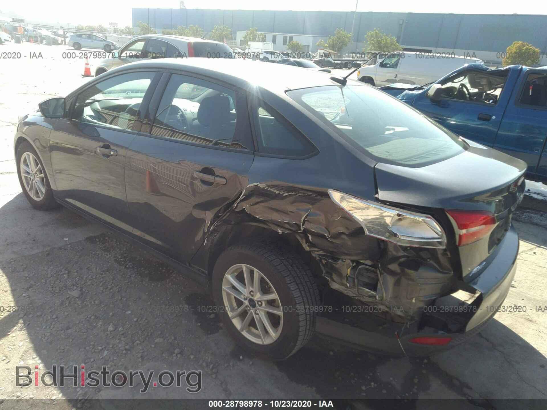 2018 FORD FOCUS - VIN: 1FADP3FE8JL217576 - Фото 3