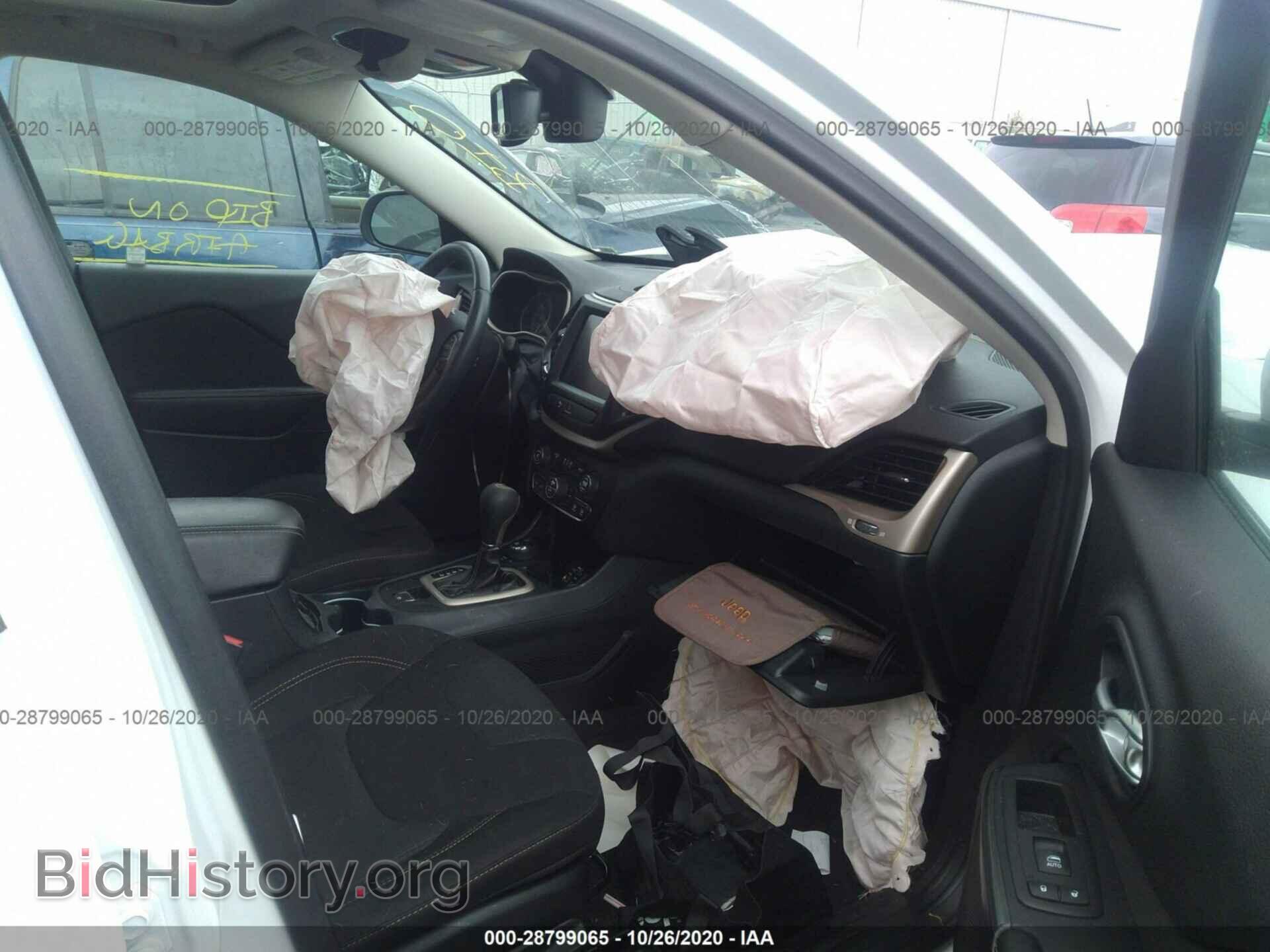 2016 JEEP CHEROKEE - VIN: 1C4PJMCS0GW214039 - Фото 5