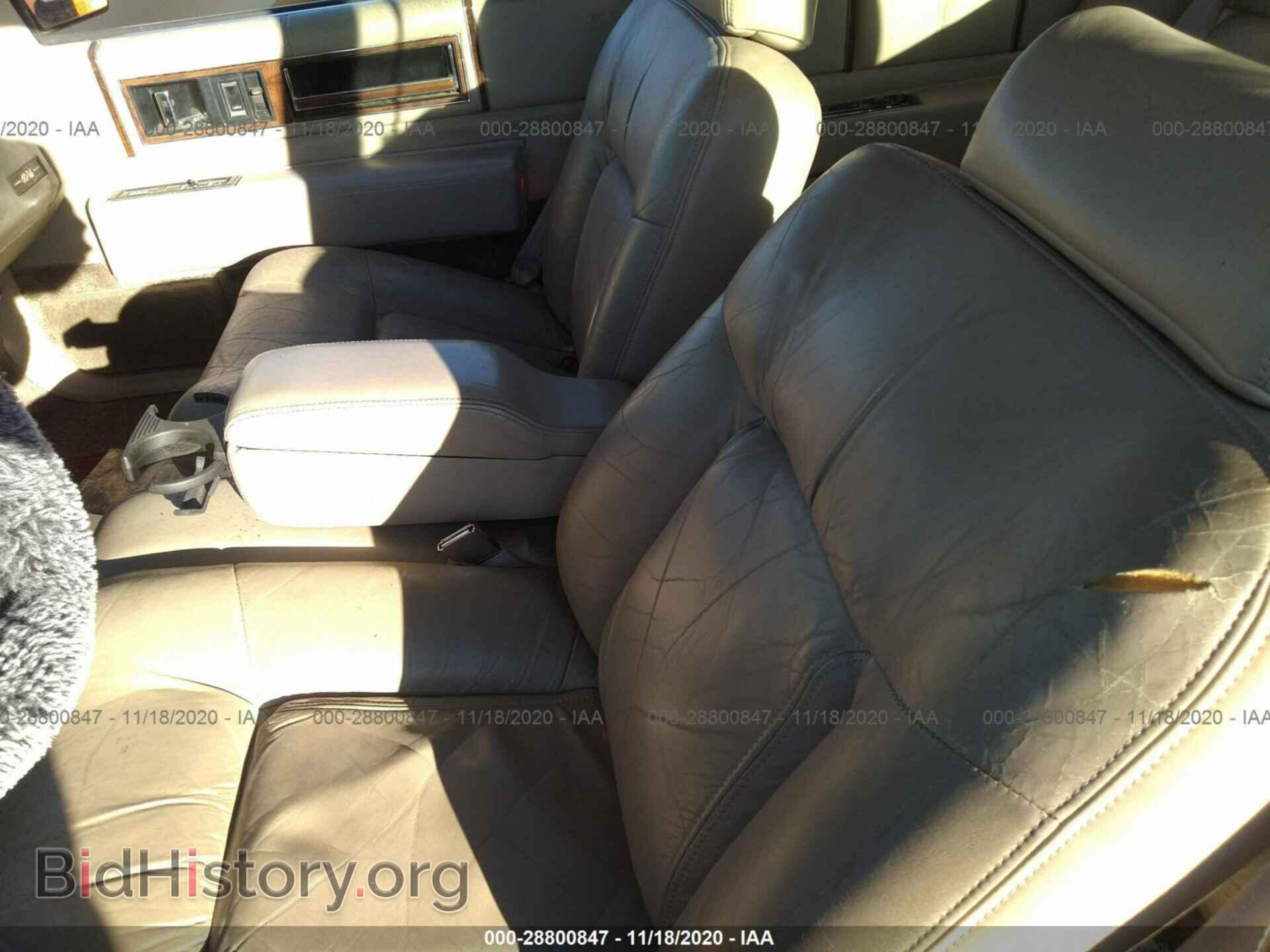 1992 CADILLAC DEVILLE - VIN: 1G6CD13B0N4265685 - Photo 5