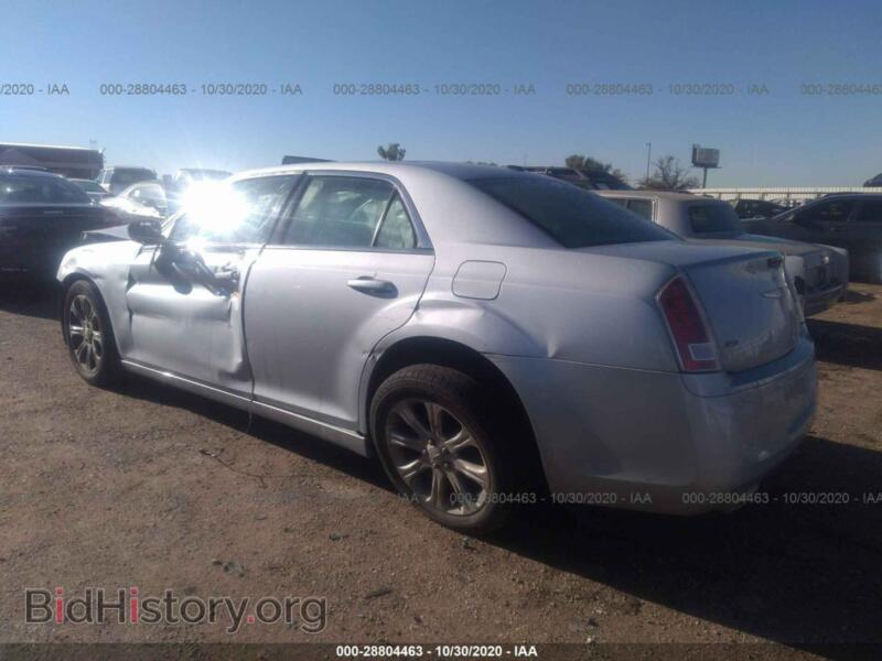 2013 Chrysler 300 (VIN 2C3CCAGG6DH592040) — photo 3 of 10