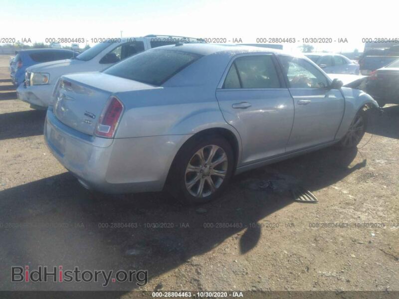2013 Chrysler 300 (VIN 2C3CCAGG6DH592040) — photo 4 of 10