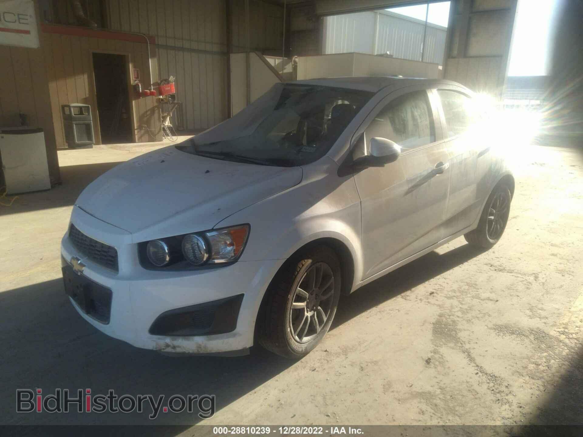 2015 CHEVROLET SONIC - VIN: 1G1JC5SH3F4200229 - Фото 2