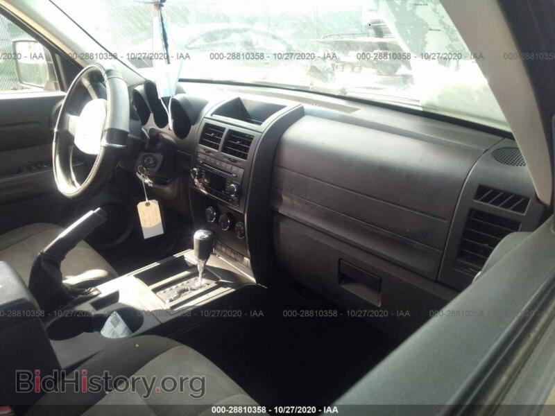 2008 Dodge NITRO (VIN 1D8GT28K68W181333) — photo 5 of 11