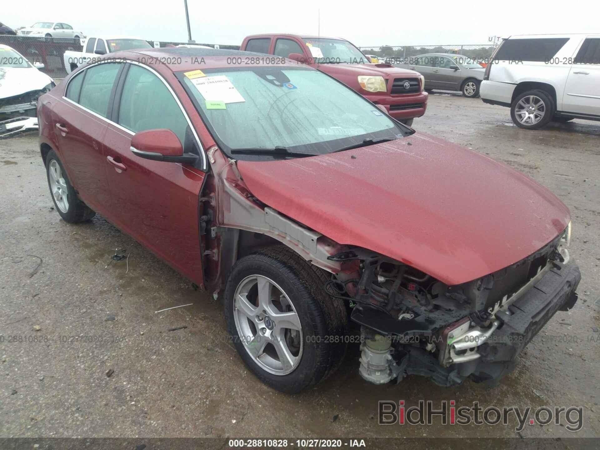 Photo YV1622FS3C2116286 - VOLVO S60 2012