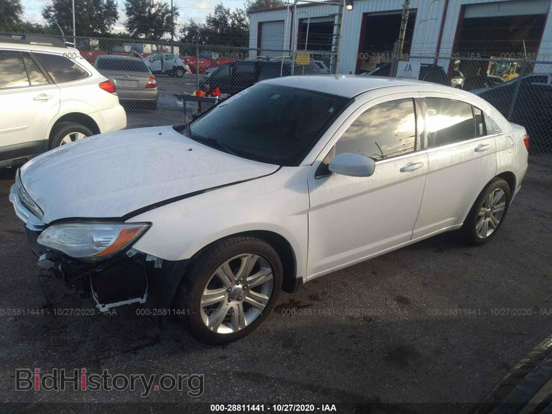 2012 CHRYSLER 200 - VIN: 1C3CCBBB2CN217737 - Photo 2