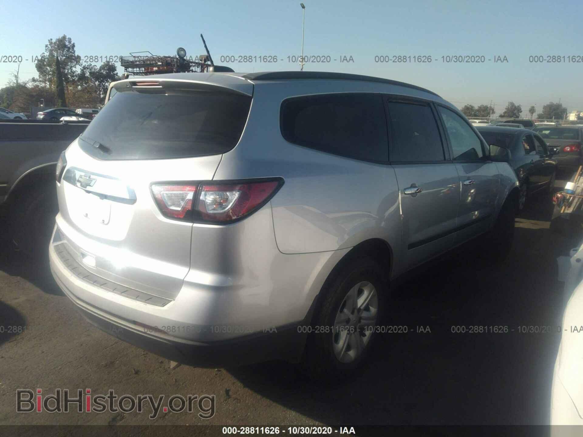 2017 CHEVROLET TRAVERSE - VIN: 1GNKRFED9HJ315096 - Фото 4