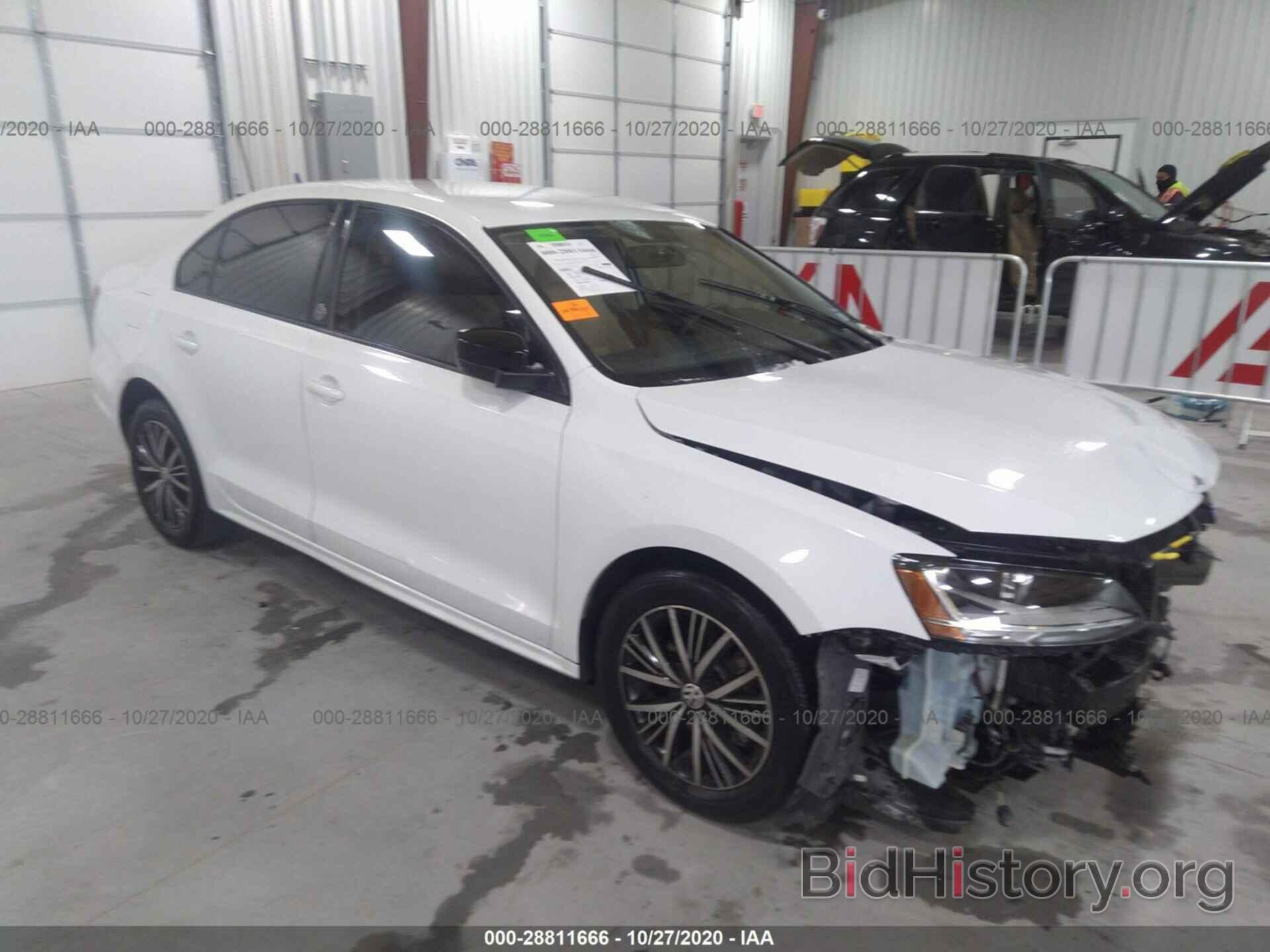 Photo 3VWDB7AJ9JM224763 - VOLKSWAGEN JETTA 2018