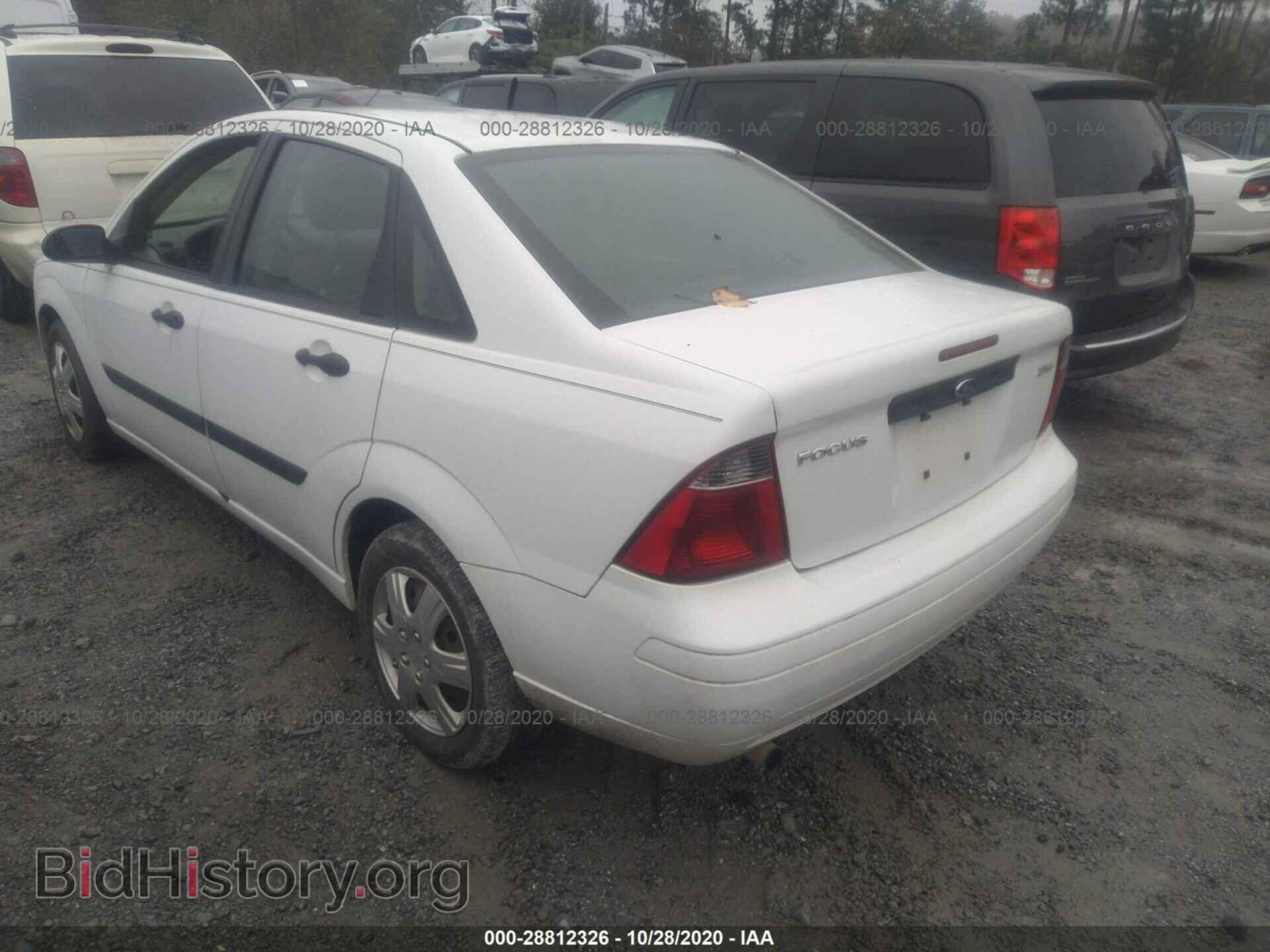 2006 FORD FOCUS - VIN: 1FAFP34N36W101011 - Фото 3
