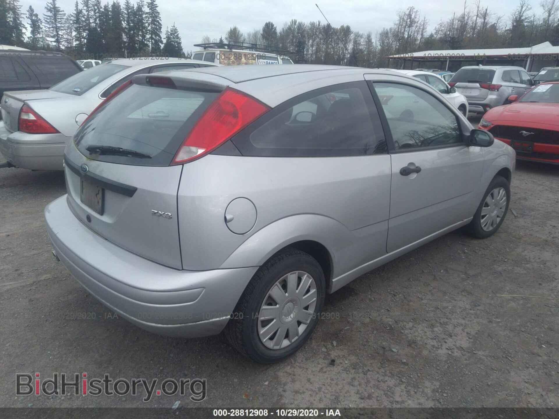 2005 FORD FOCUS - VIN: 3FAFP31N35R139490 - Фото 4