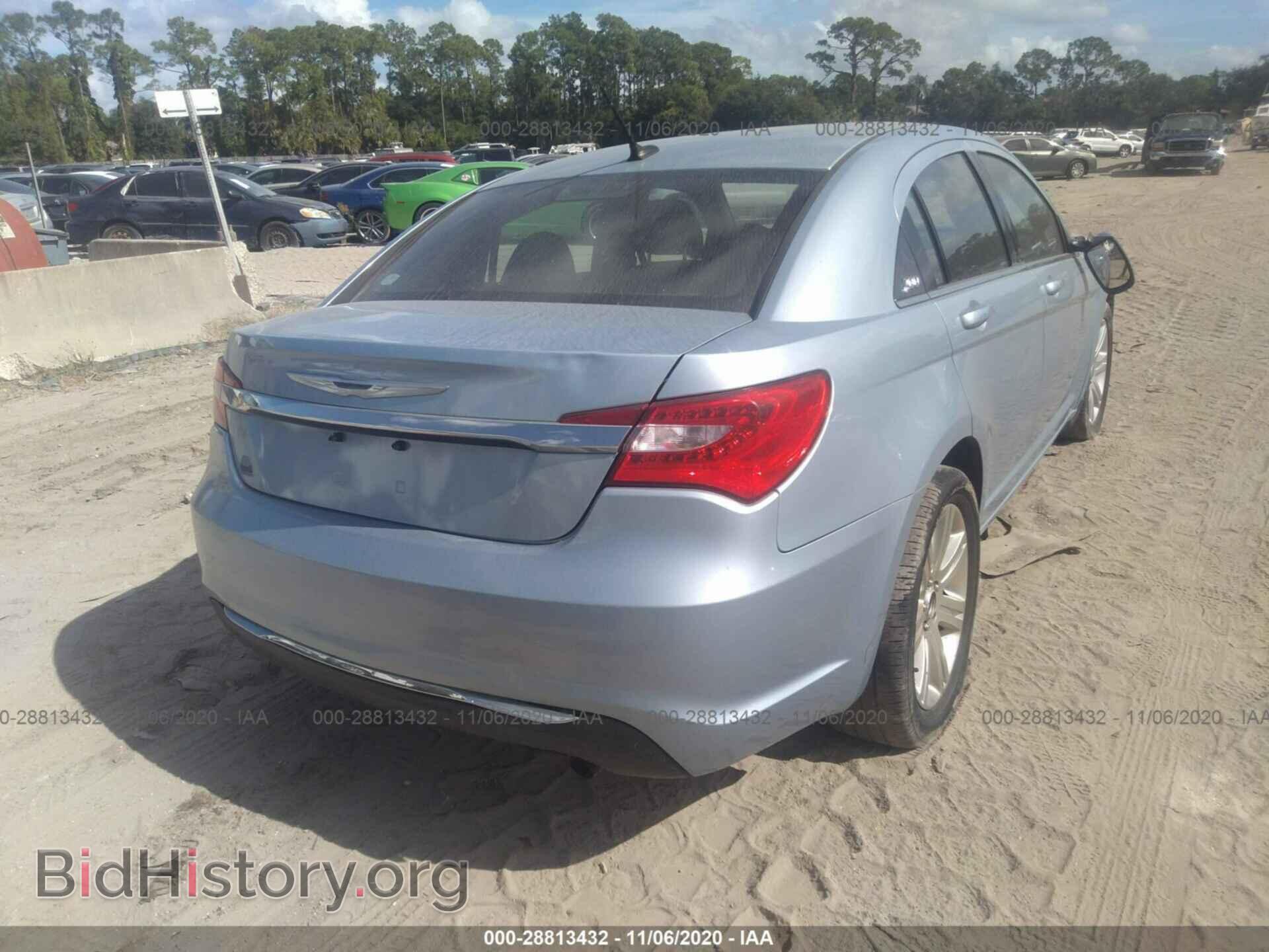 2013 CHRYSLER 200 - VIN: 1C3CCBAB3DN698018 - Фото 4
