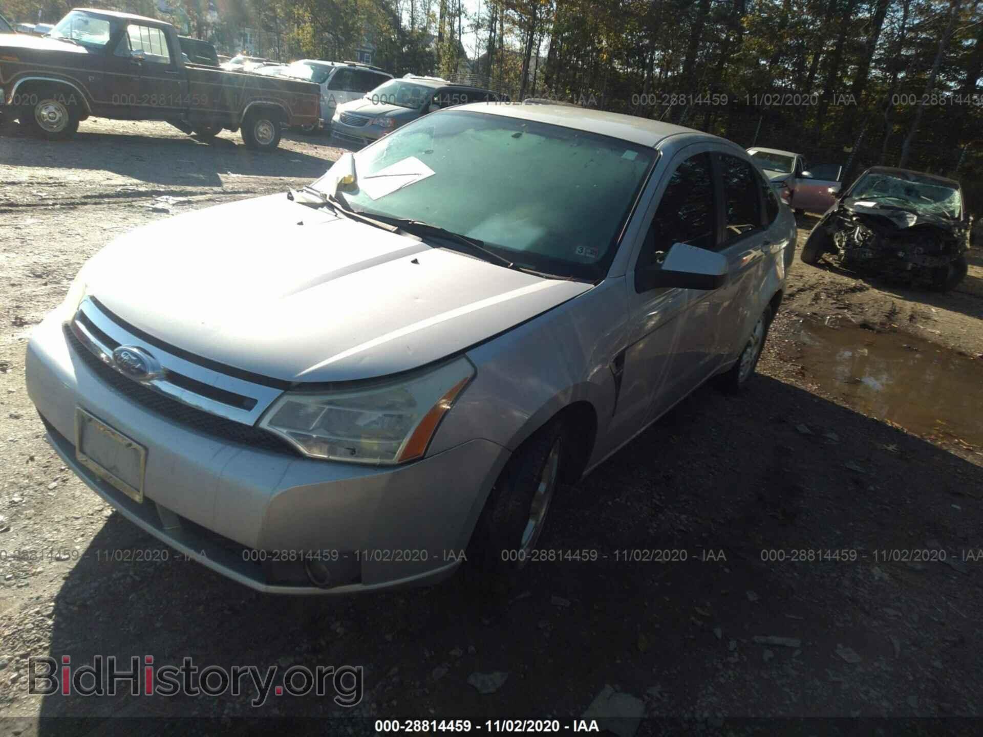2008 FORD FOCUS - VIN: 1FAHP35N68W185867 - Фото 2