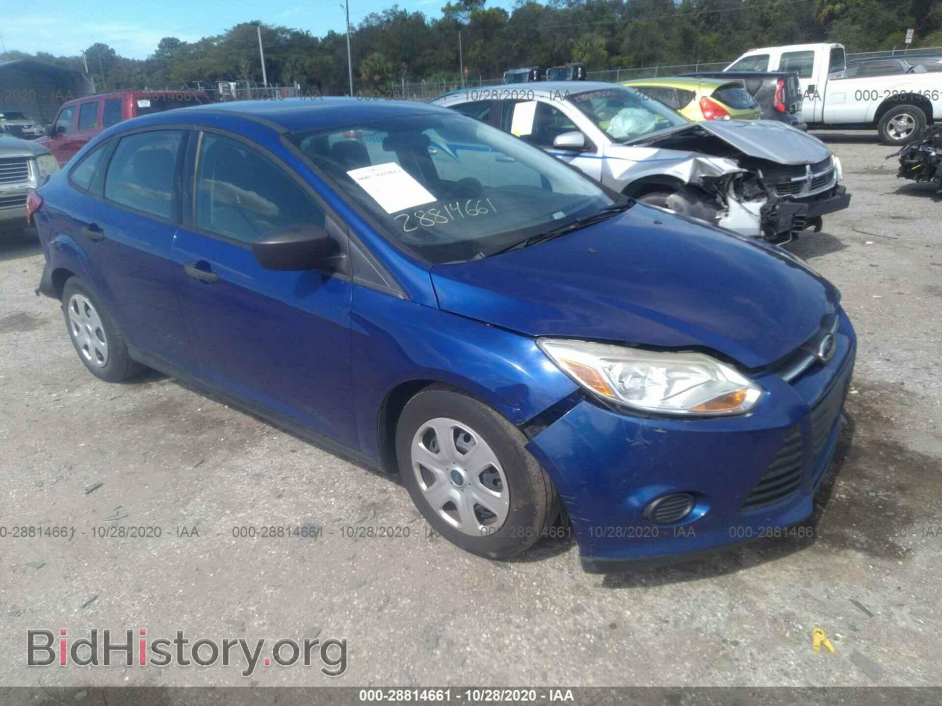 Photo 1FAHP3E20CL413605 - FORD FOCUS 2012