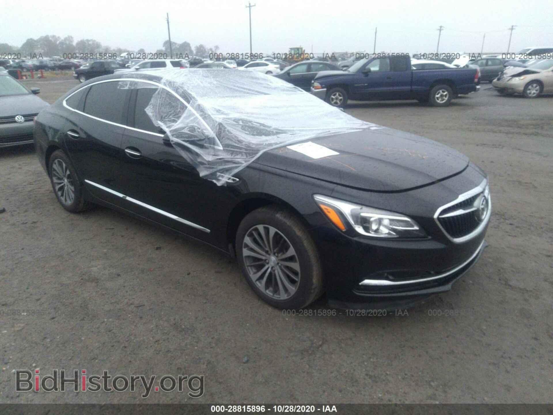 Photo 1G4ZP5SS3HU209814 - BUICK LACROSSE 2017