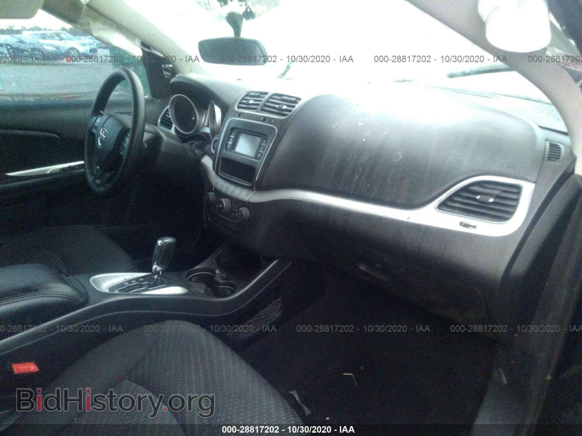 2018 DODGE JOURNEY - VIN: 3C4PDCAB0JT296064 - Фото 5