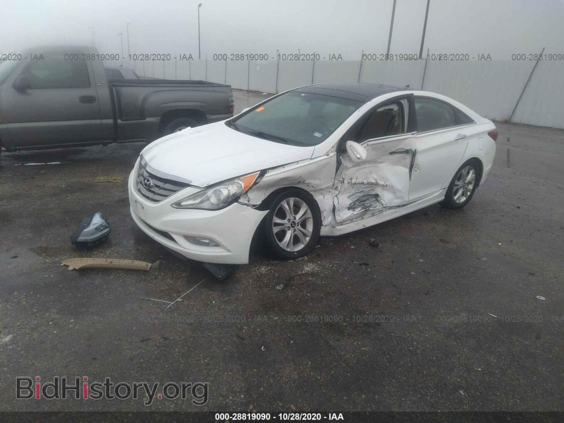 2012 HYUNDAI SONATA - VIN: 5NPEC4AC5CH426237 - Фото 2