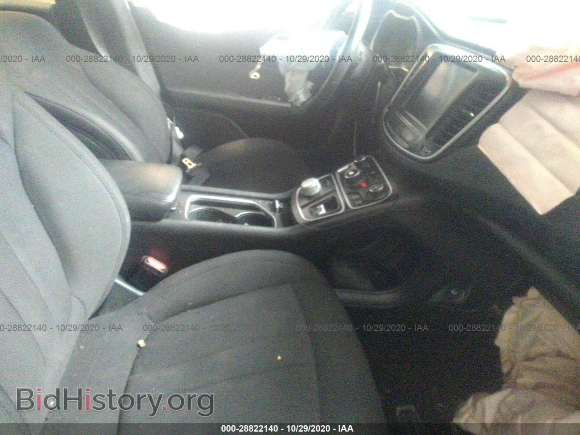 2016 CHRYSLER 200 - VIN: 1C3CCCAB4GN129303 - Фото 5