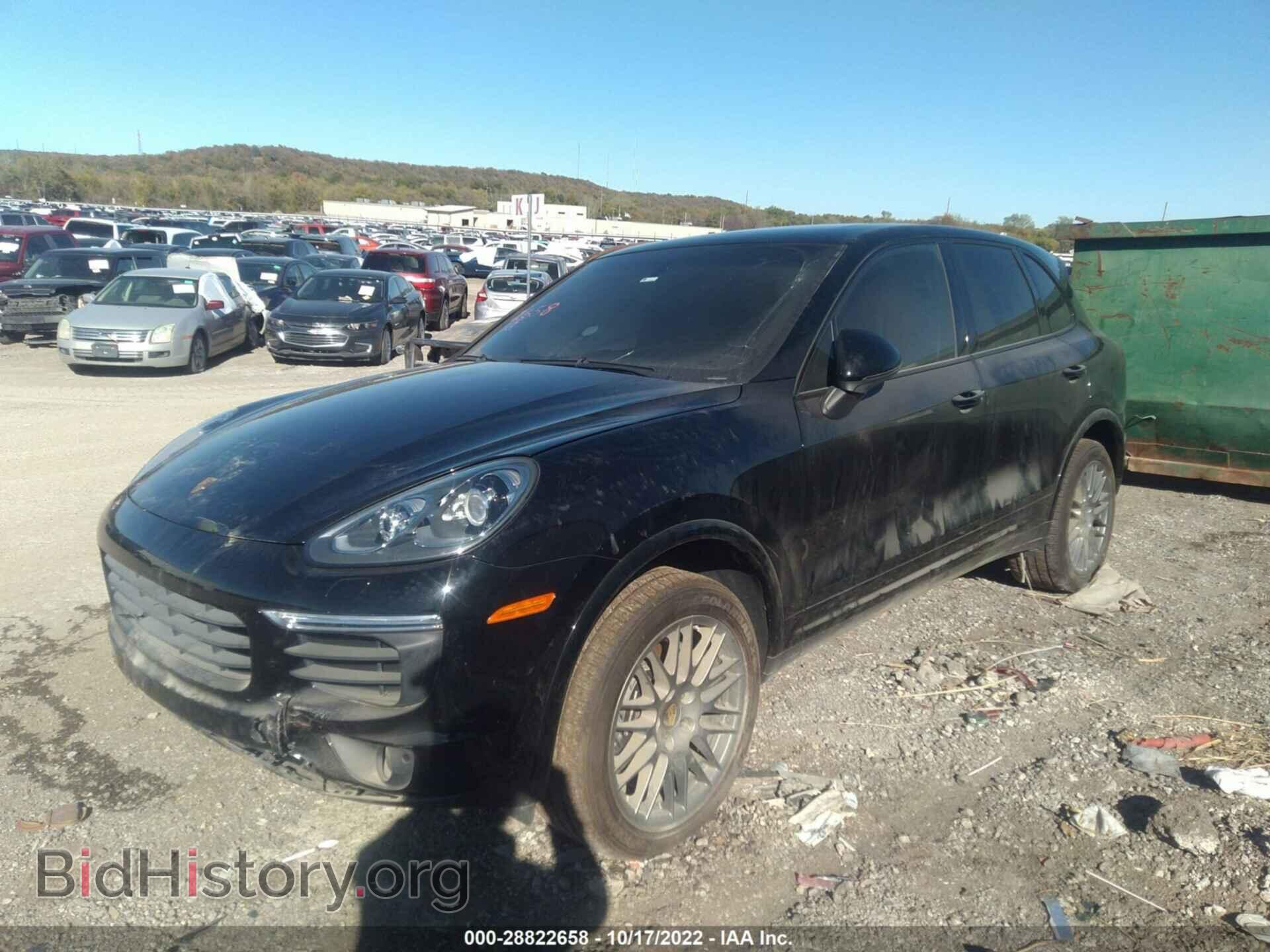 2017 PORSCHE CAYENNE - VIN: WP1AA2A29HKA85612 - Фото 2