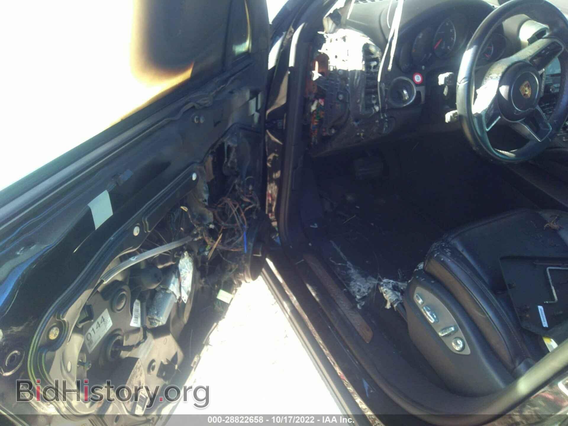 2017 PORSCHE CAYENNE - VIN: WP1AA2A29HKA85612 - Фото 6