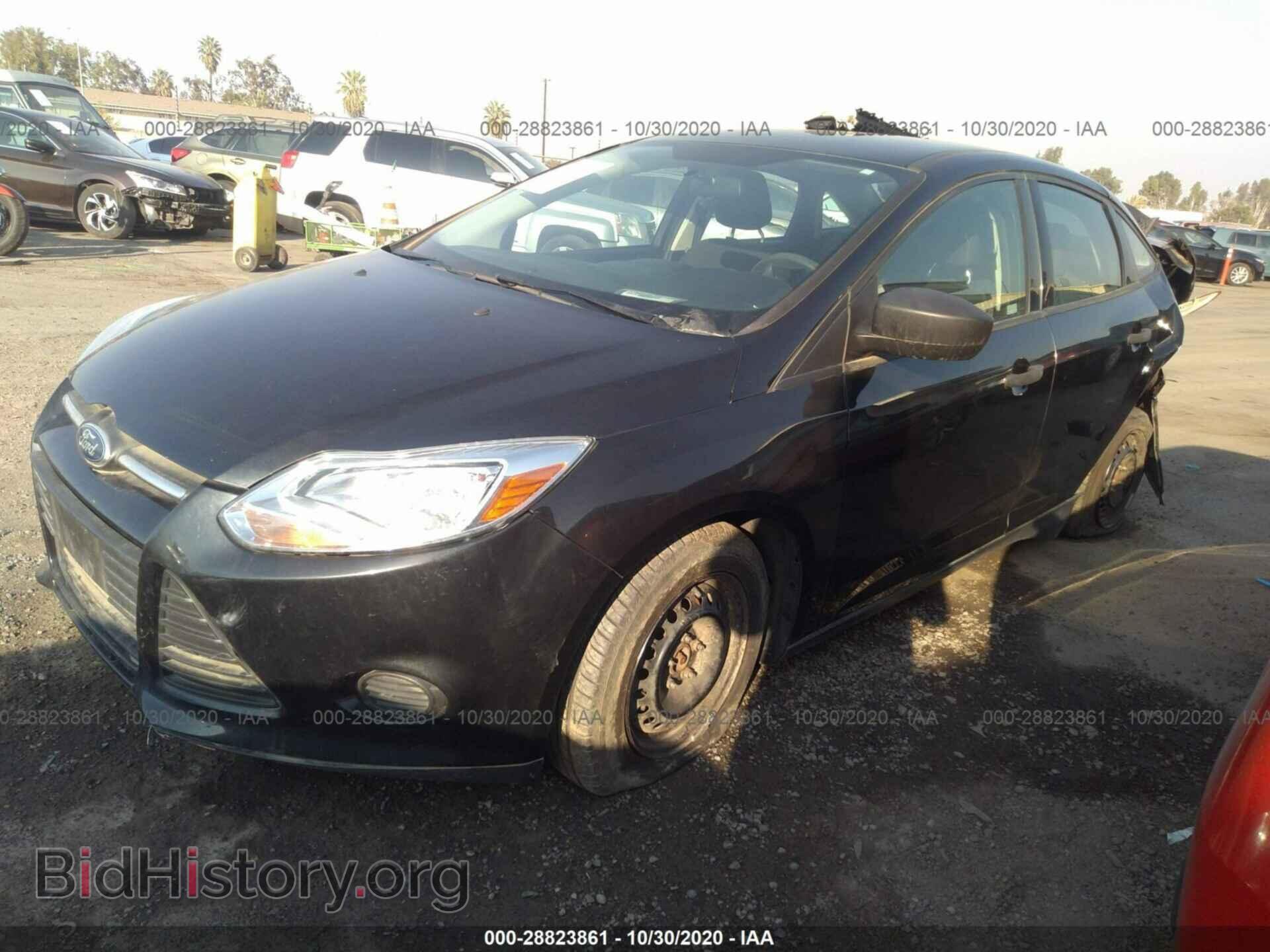 2013 FORD FOCUS - VIN: 1FADP3E29DL382581 - Фото 2