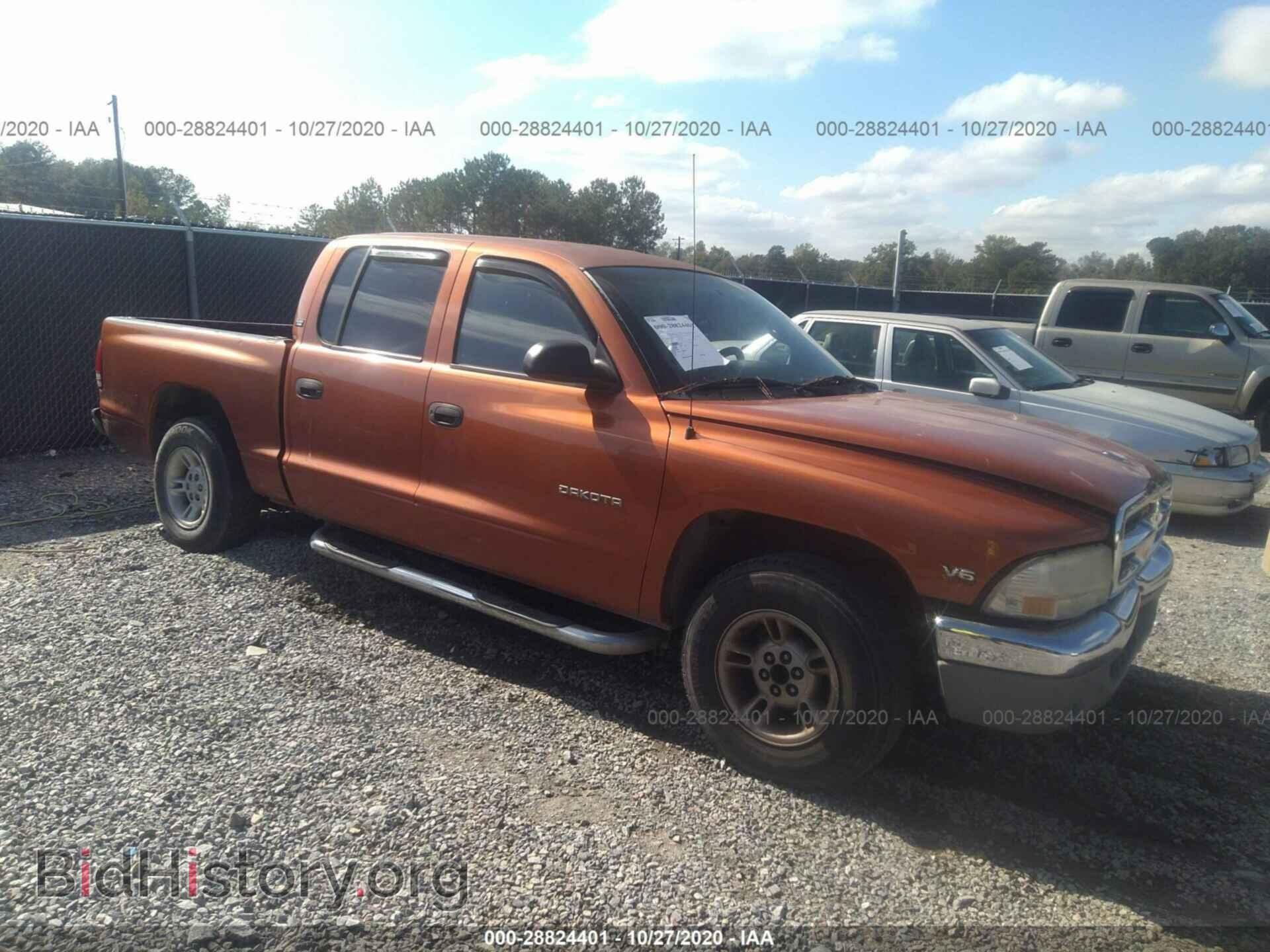 Photo 1B7GL2AX6YS646737 - DODGE DAKOTA 2000