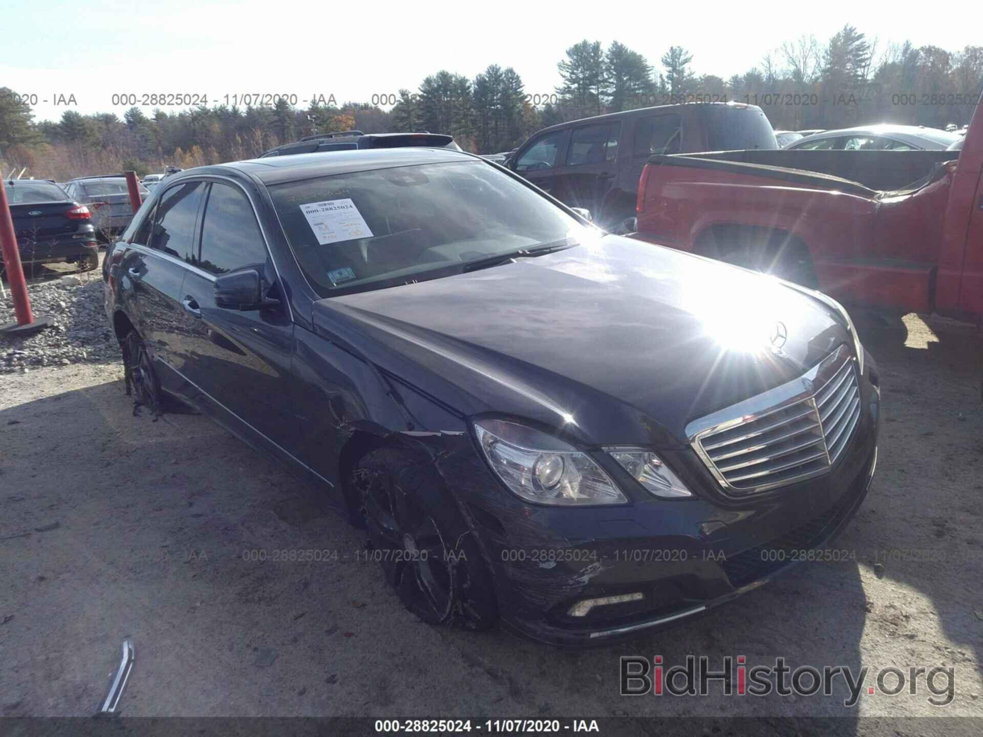 Photo WDDHF8HB9AA171319 - MERCEDES-BENZ E-CLASS 2010