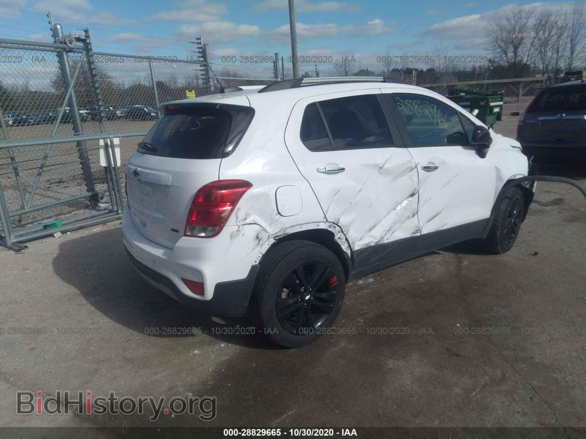 2019 CHEVROLET TRAX - VIN: 3GNCJPSB8KL281639 - Photo 4