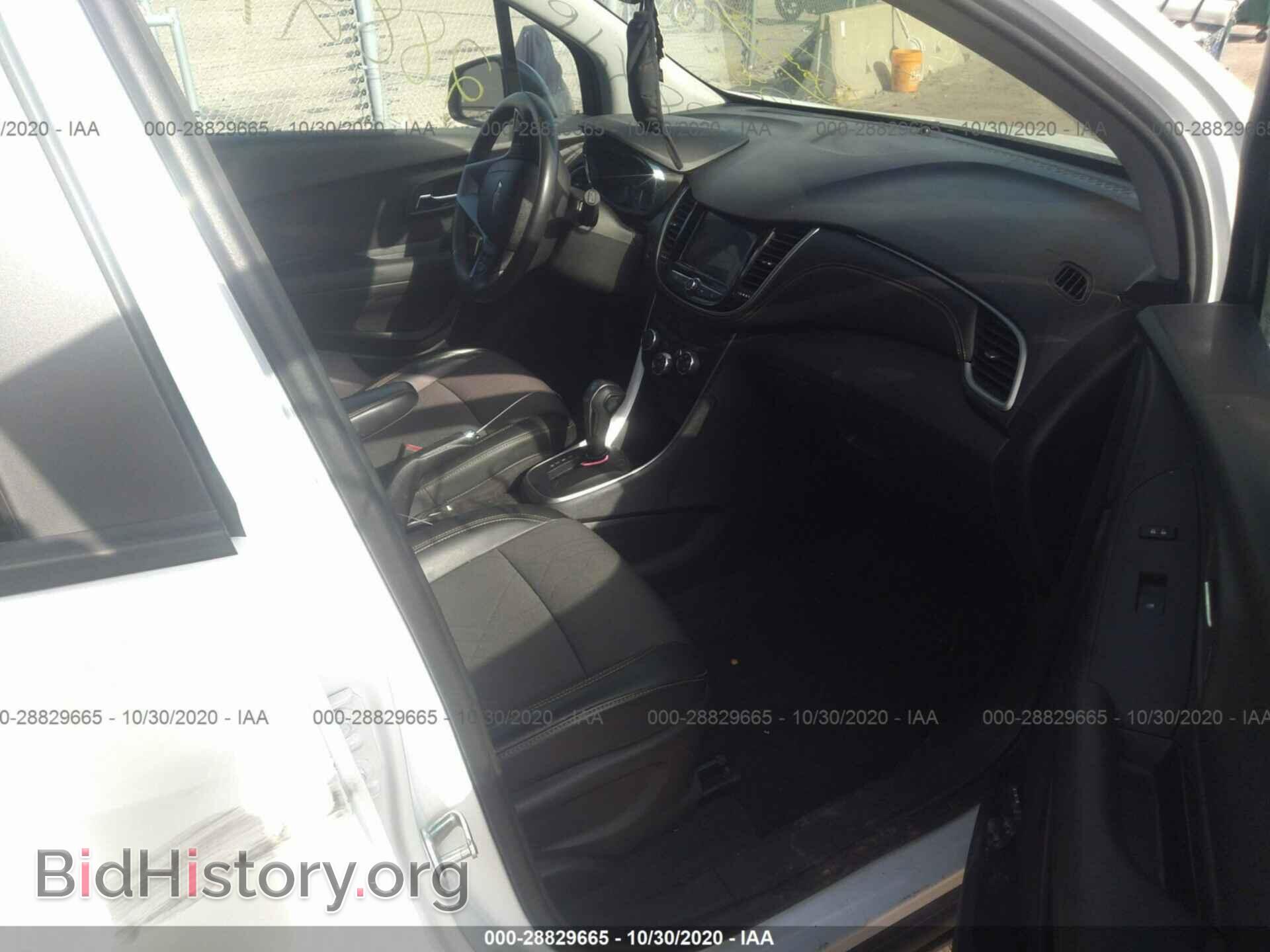 2019 CHEVROLET TRAX - VIN: 3GNCJPSB8KL281639 - Photo 5