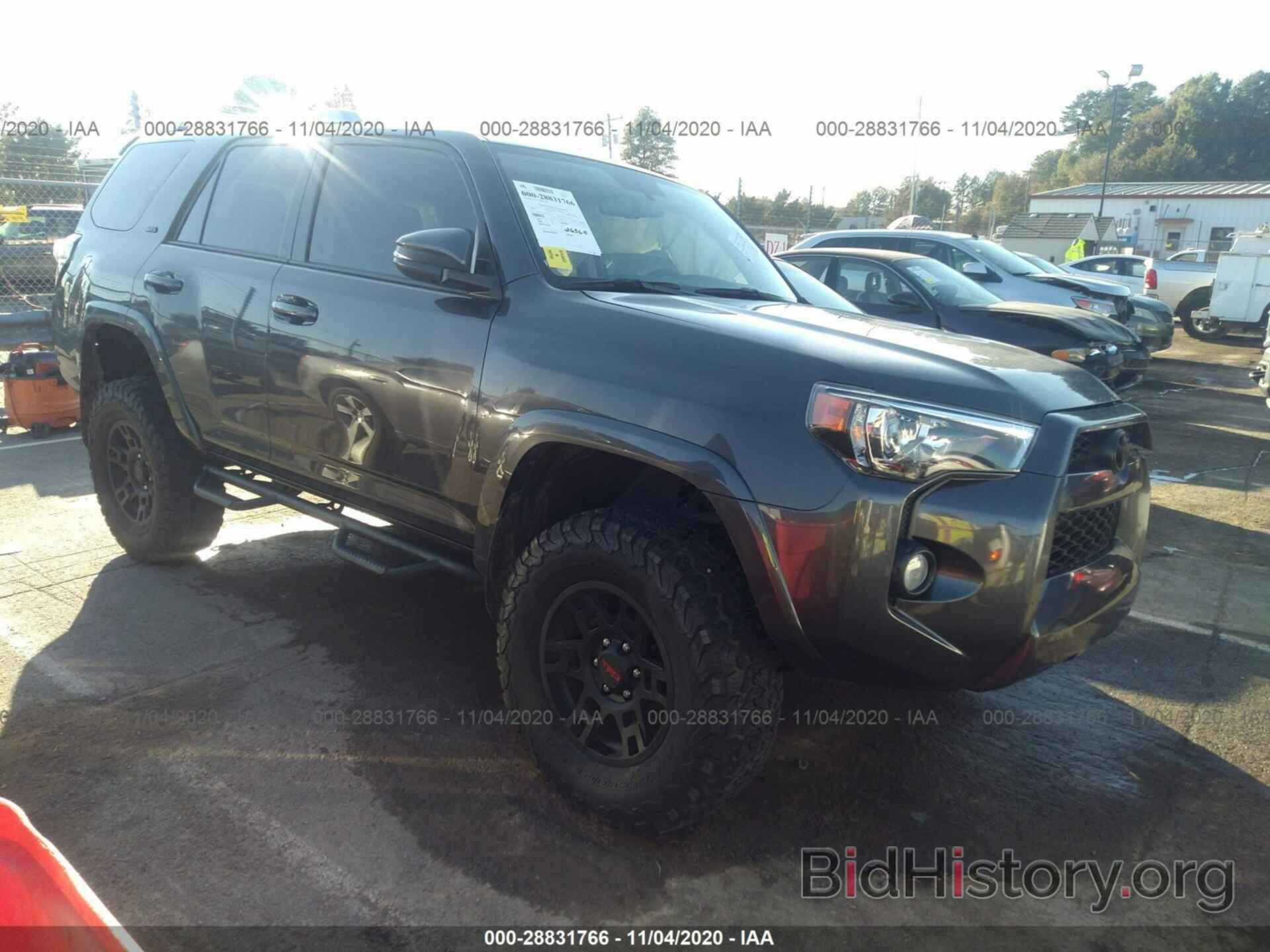 Photo JTEBU5JR9J5490915 - TOYOTA 4RUNNER 2018