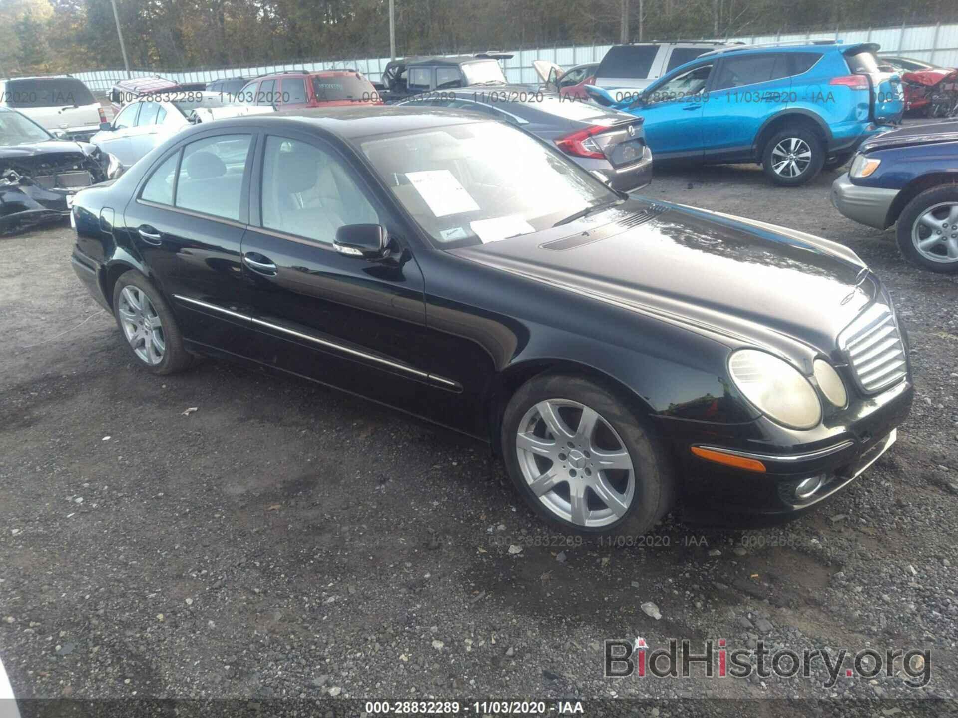 Photo WDBUF56X37B070459 - MERCEDES-BENZ E-CLASS 2007