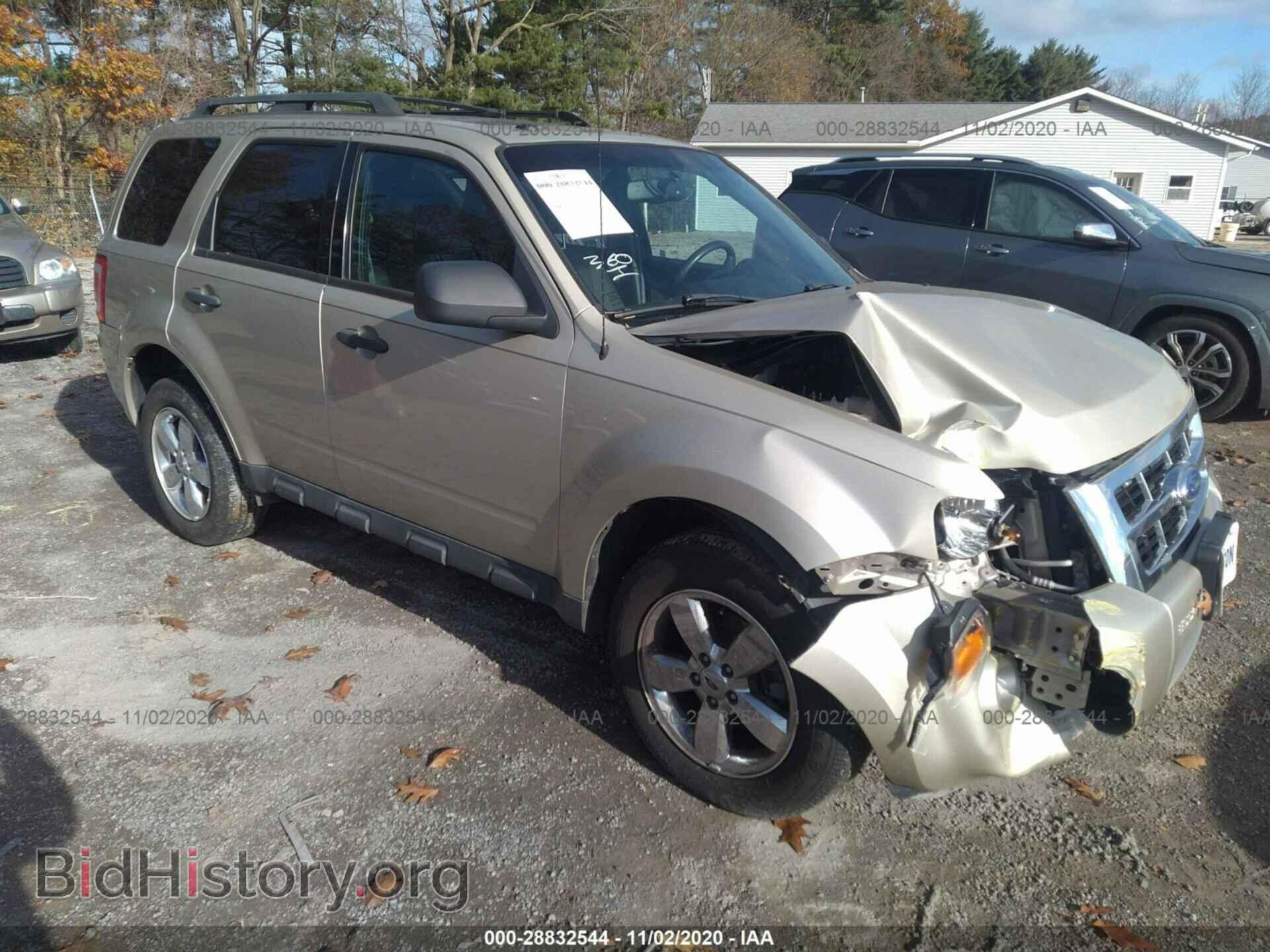 Фотография 1FMCU0D75BKC36851 - FORD ESCAPE 2011