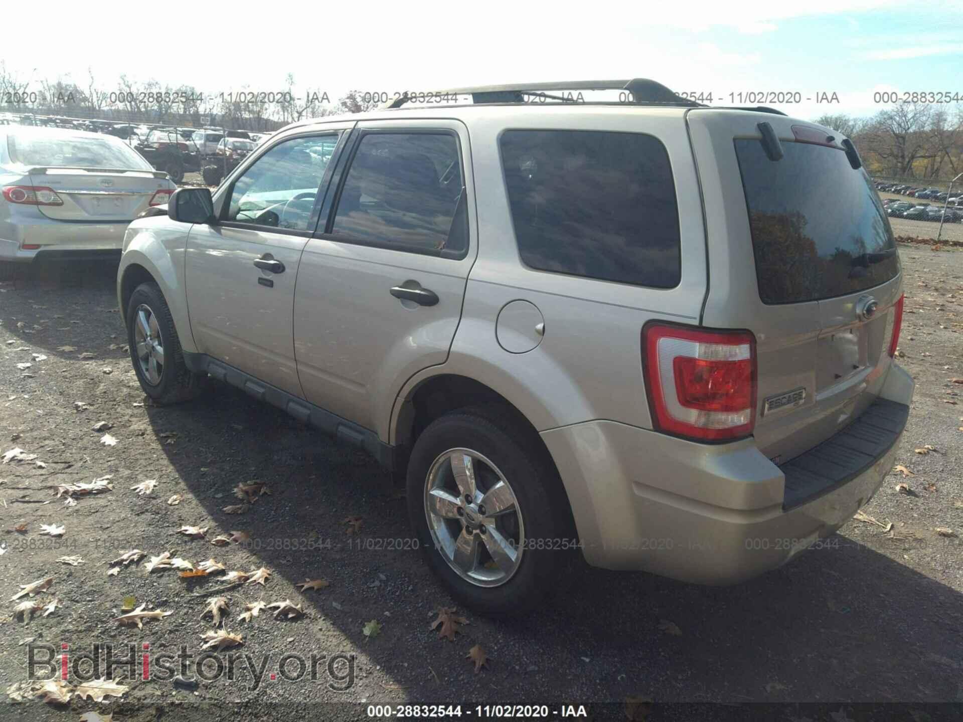 2011 FORD ESCAPE - VIN: 1FMCU0D75BKC36851 - Photo 3