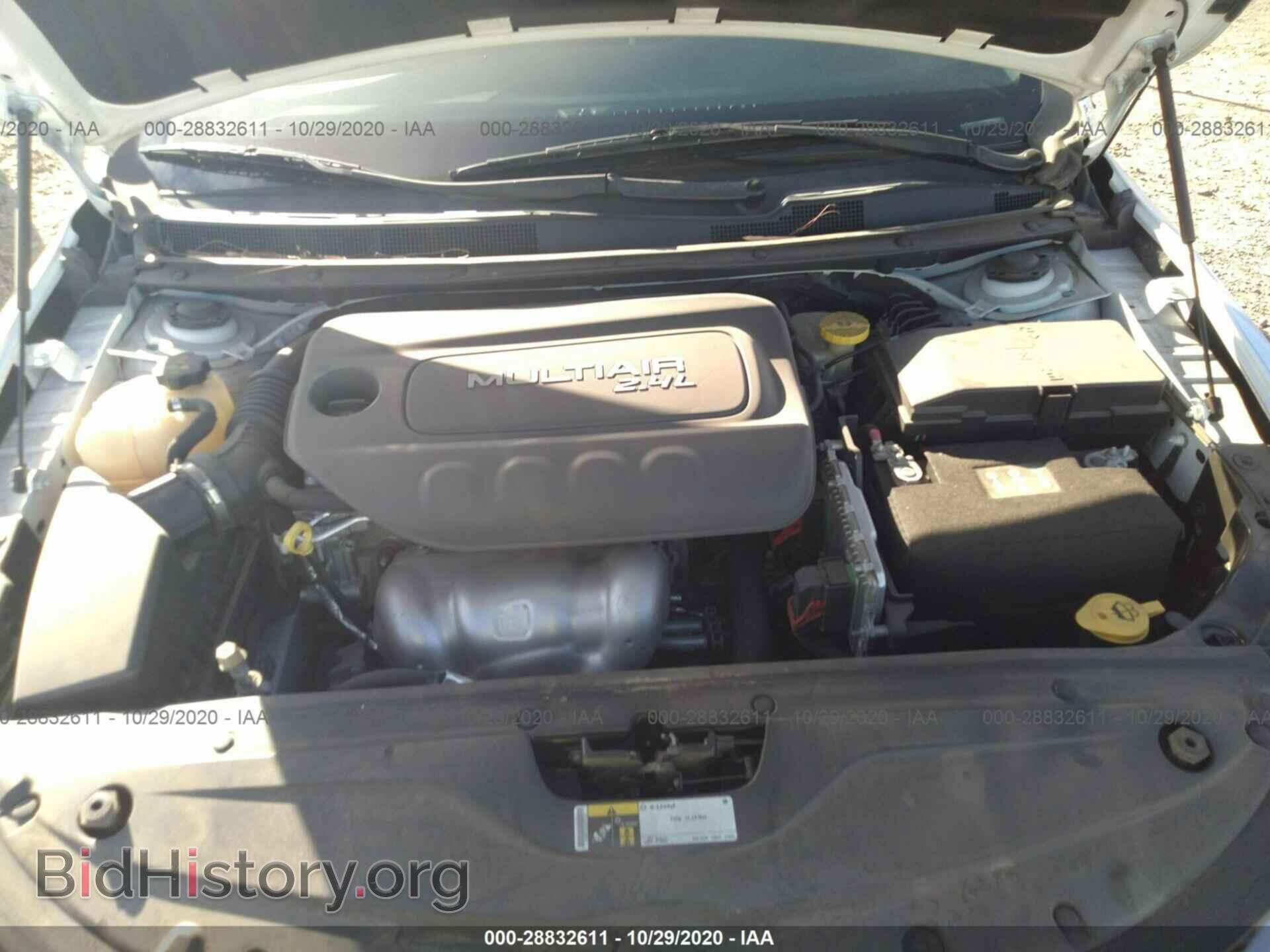 2015 CHRYSLER 200 - VIN: 1C3CCCAB3FN534700 - Фото 10