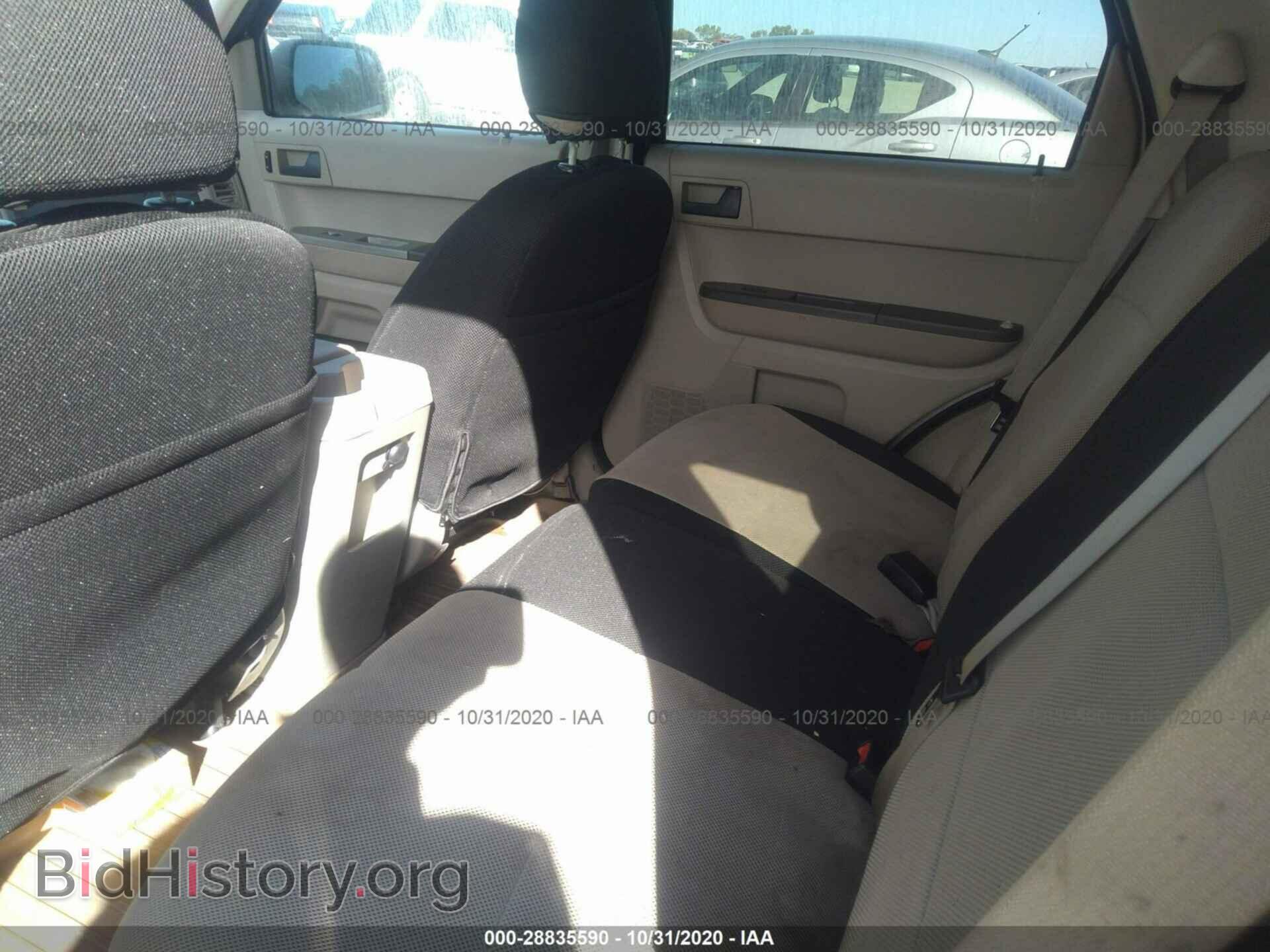 2008 FORD ESCAPE - VIN: 1FMCU93138KB33549 - Фото 8