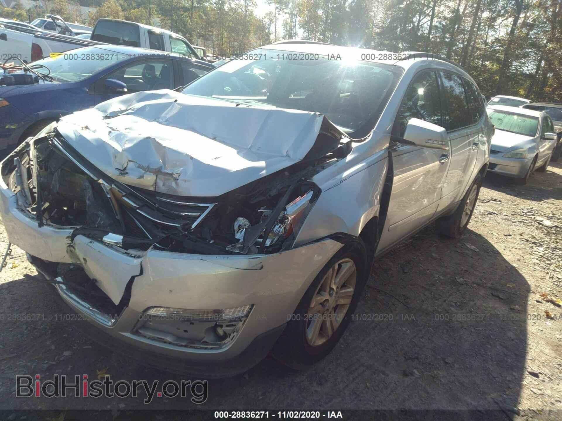 2014 CHEVROLET TRAVERSE - VIN: 1GNKRGKD3EJ362260 - Фото 2