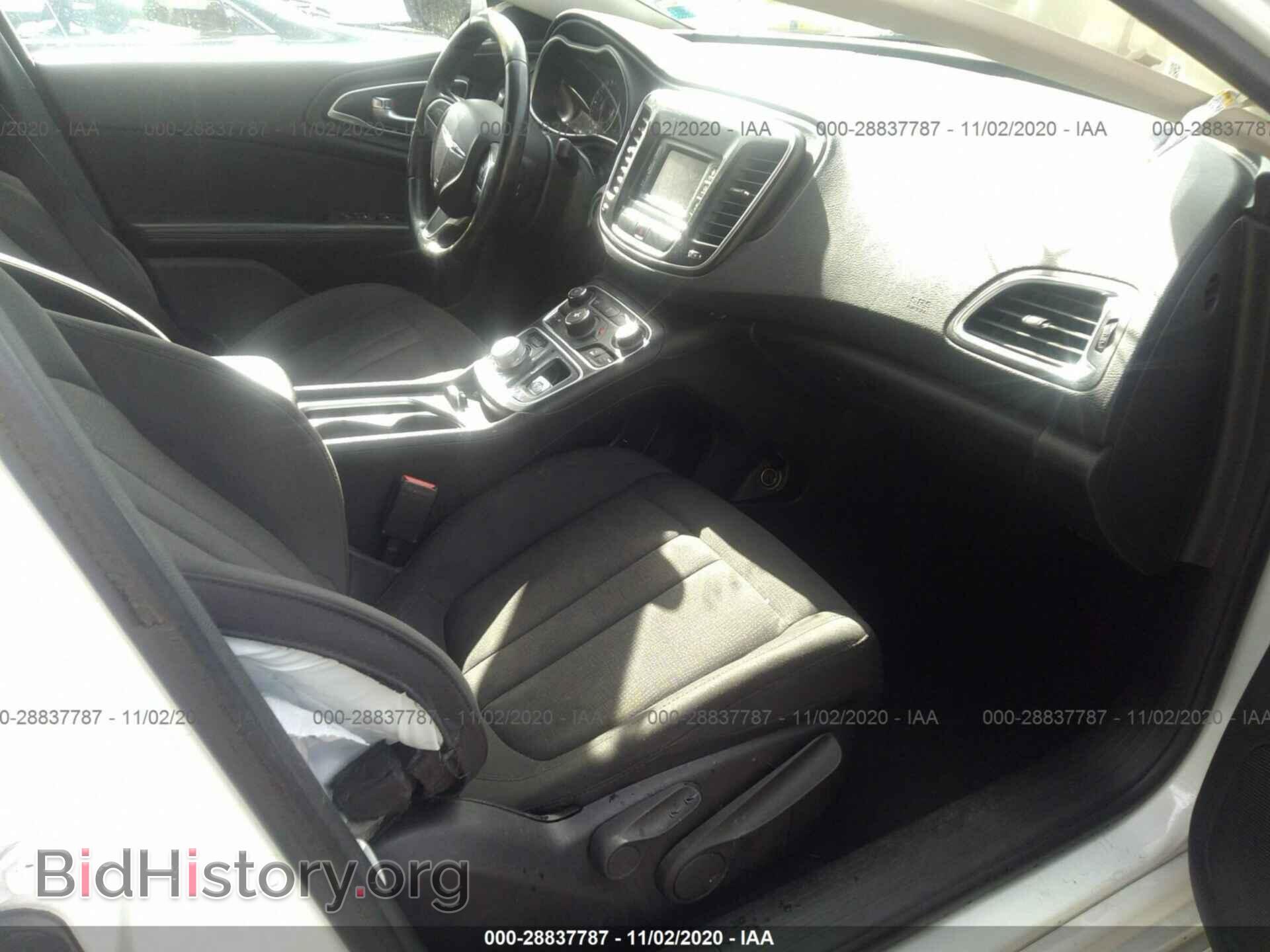 2015 CHRYSLER 200 - VIN: 1C3CCCABXFN757963 - Photo 5