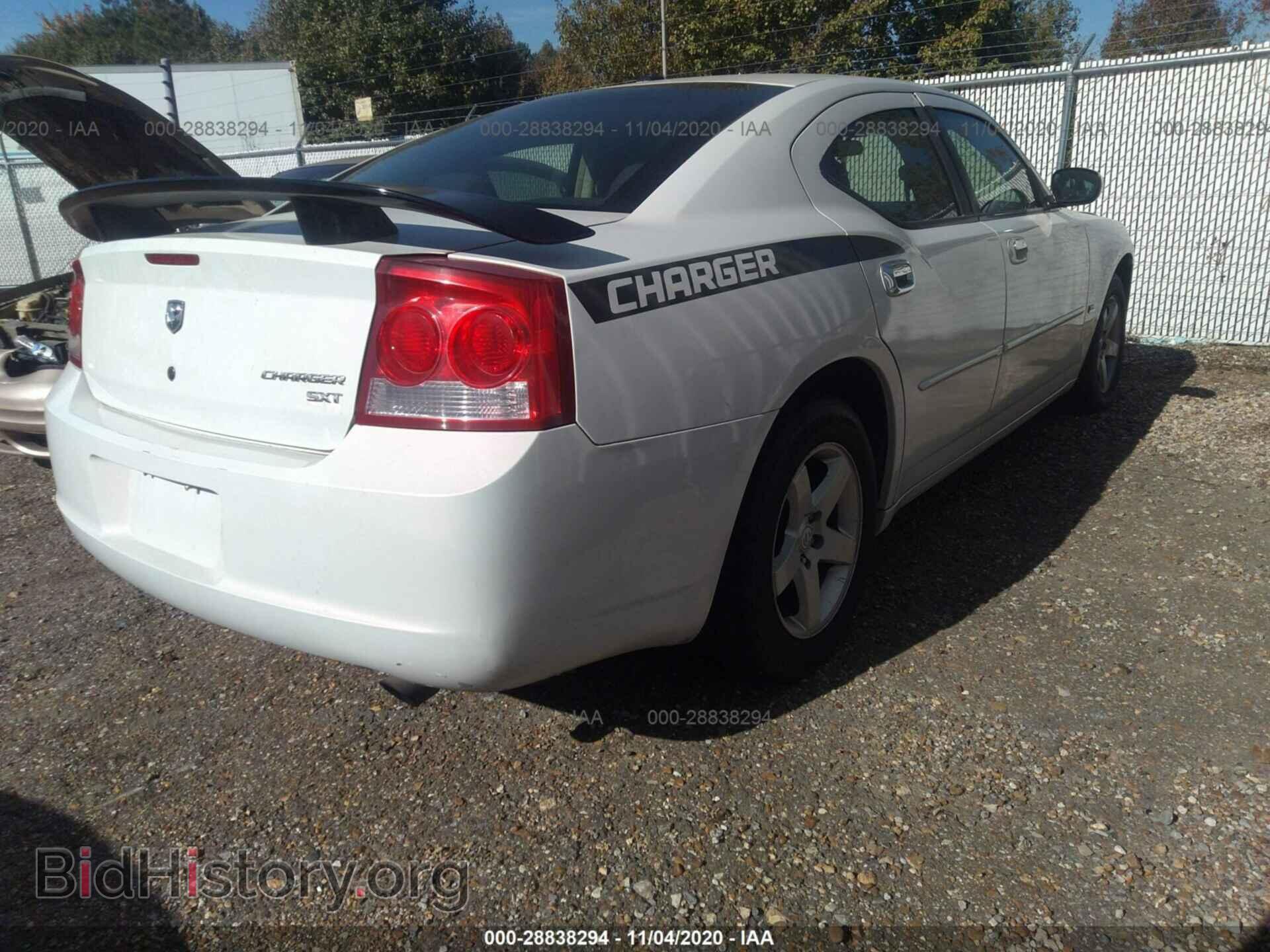 2010 DODGE CHARGER - VIN: 2B3CA3CV8AH123711 - Photo 4