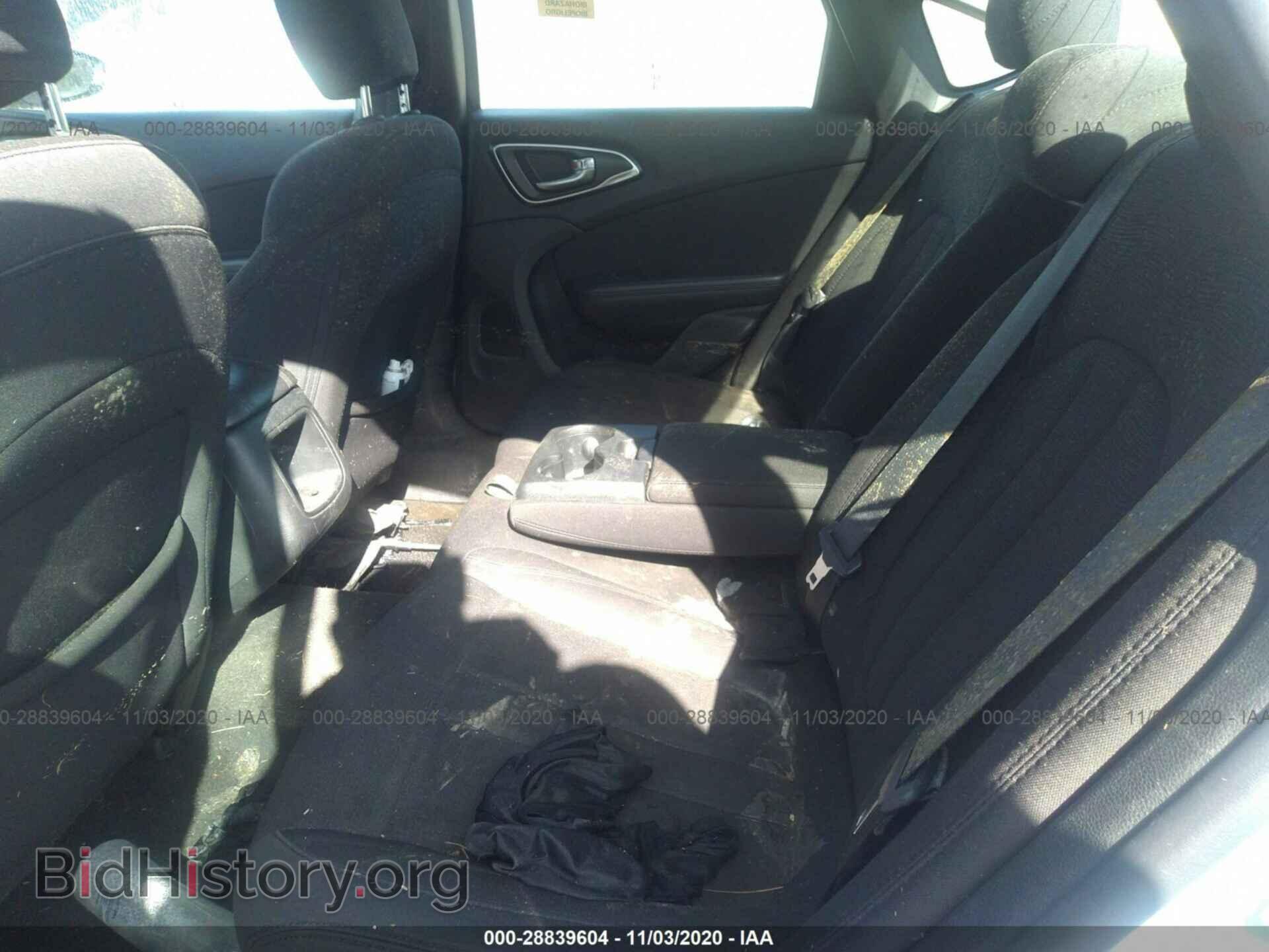 2015 CHRYSLER 200 - VIN: 1C3CCCAB1FN724334 - Фото 8