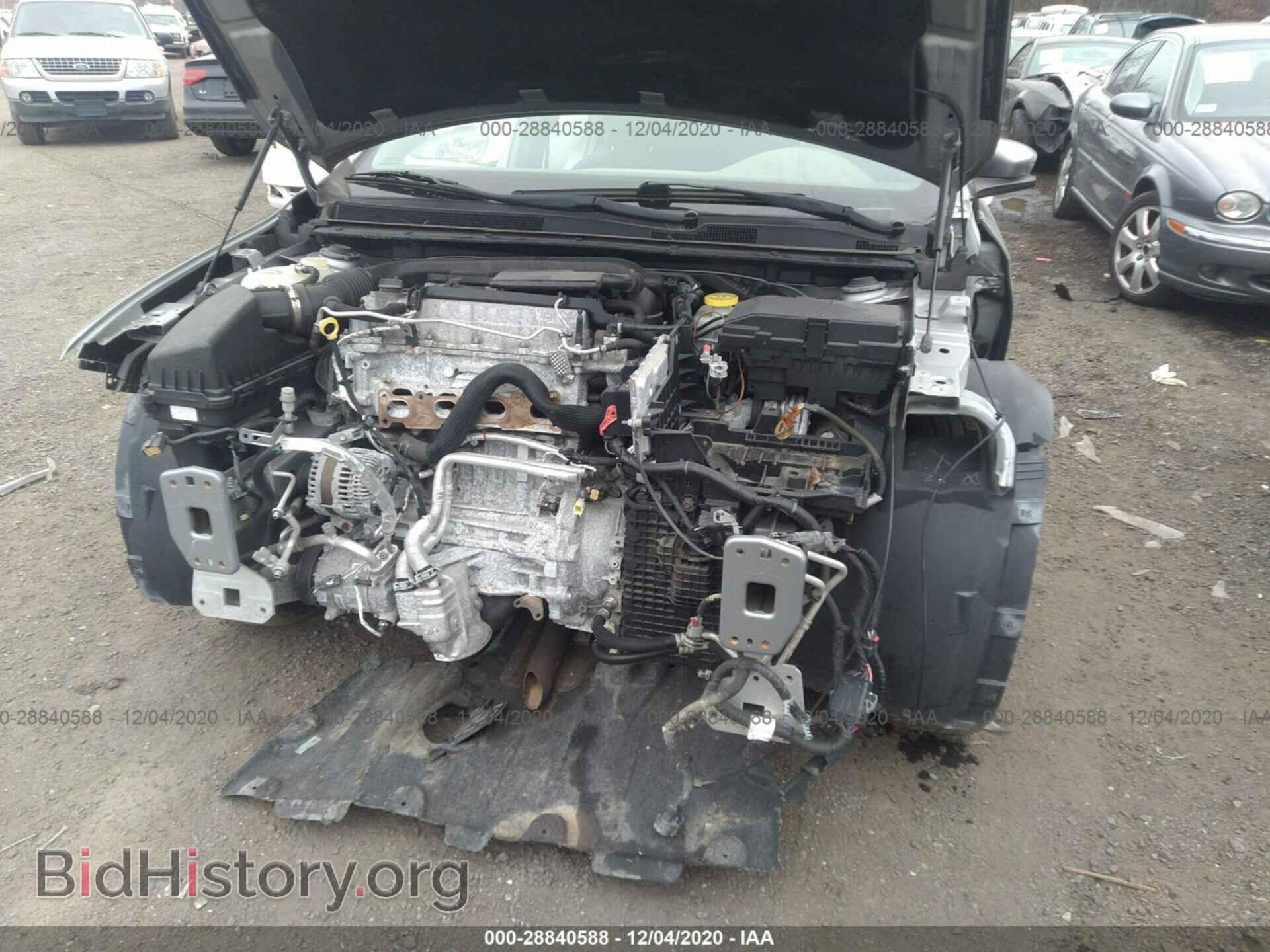 2015 CHRYSLER 200 - VIN: 1C3CCCAB0FN649366 - Фото 10