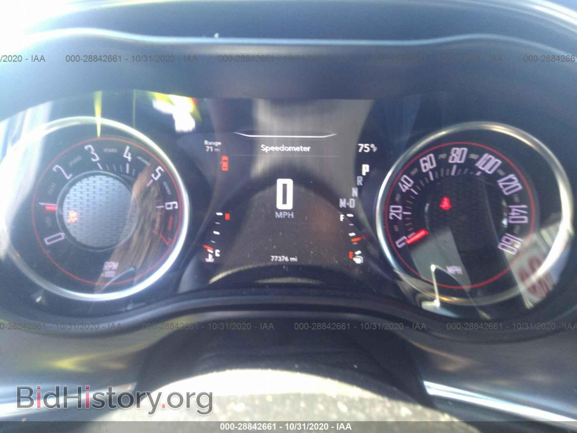 2017 DODGE CHALLENGER - VIN: 2C3CDZAG1HH502612 - Фото 7