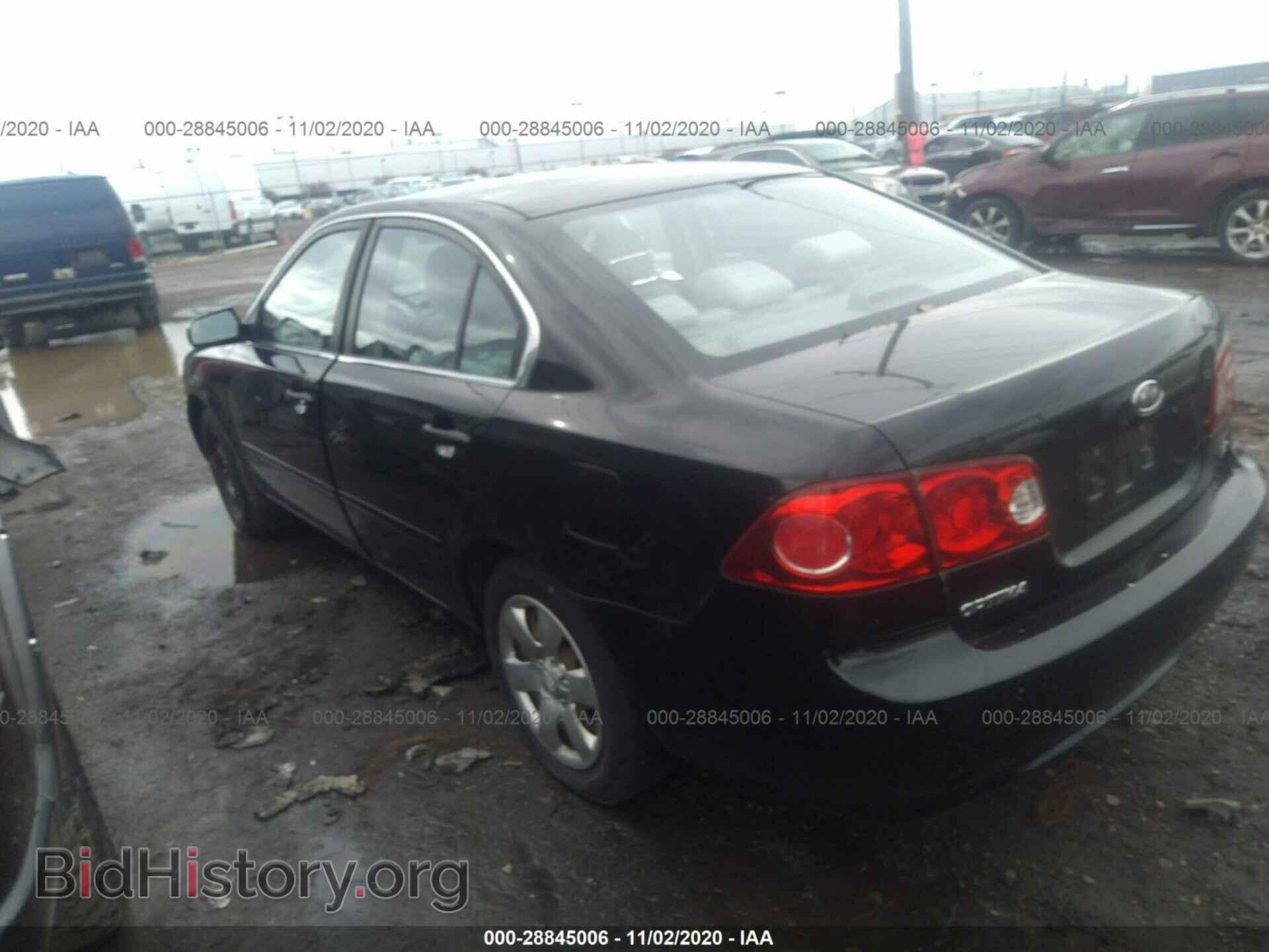 2008 KIA OPTIMA - VIN: KNAGE123785207669 - Фото 3