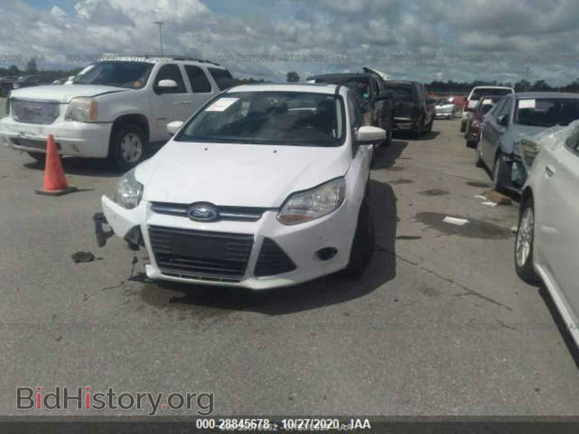 2014 FORD FOCUS - VIN: 1FADP3F29EL233880 - Фото 2