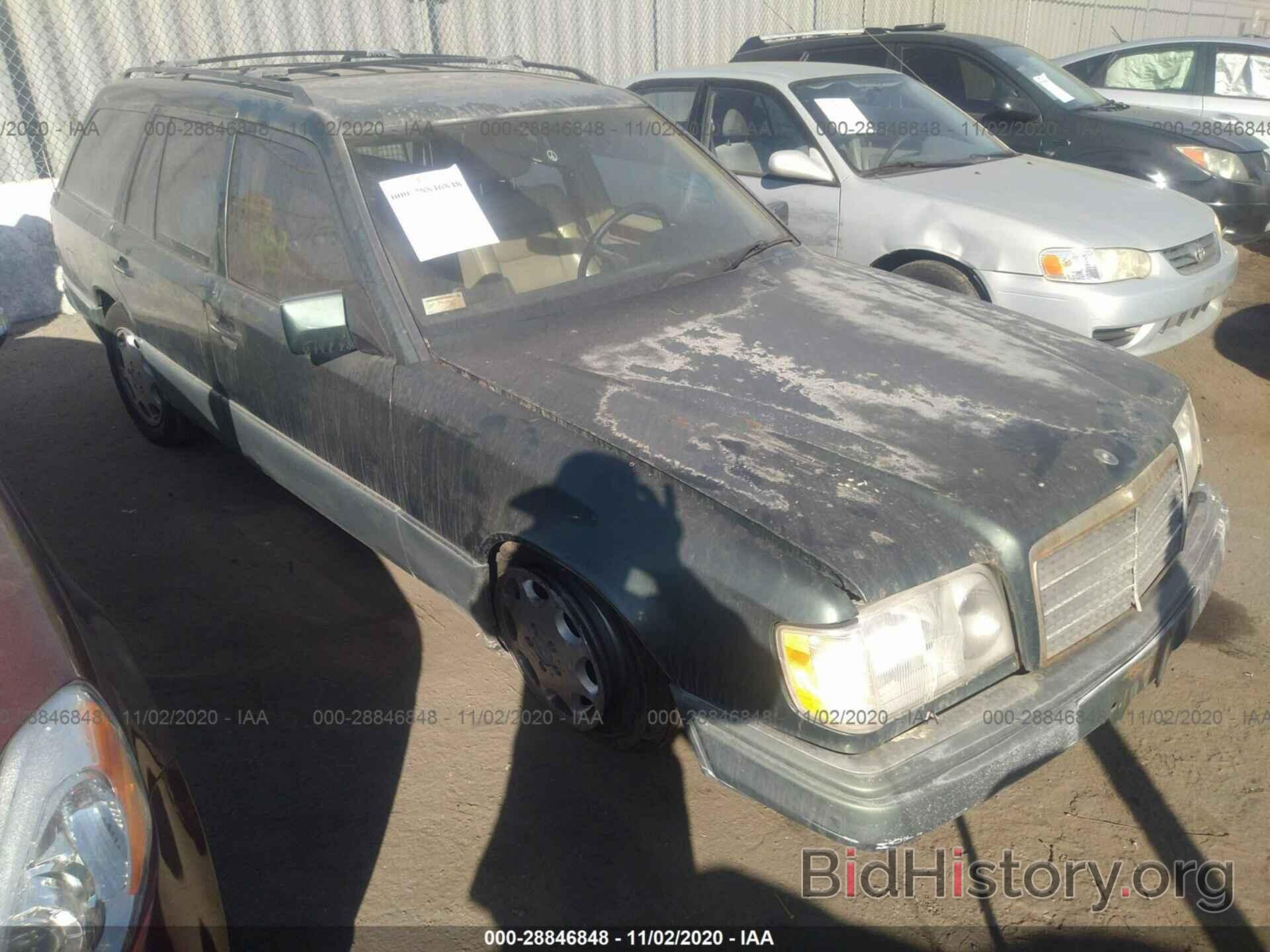 Photo WDBEA92E8RF288794 - MERCEDES-BENZ E 1994