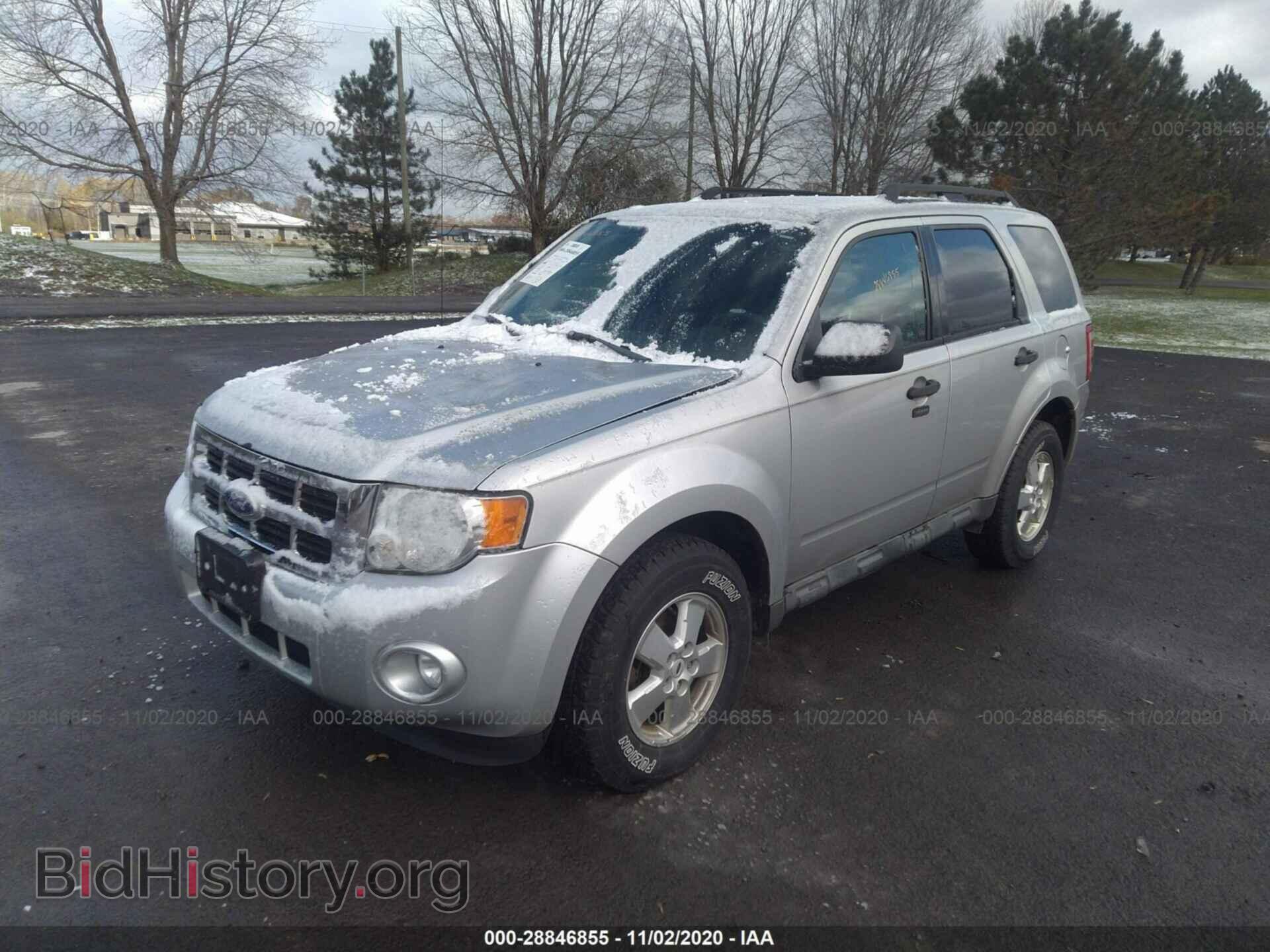 2009 FORD ESCAPE - VIN: 1FMCU93719KB64143 - Фото 2