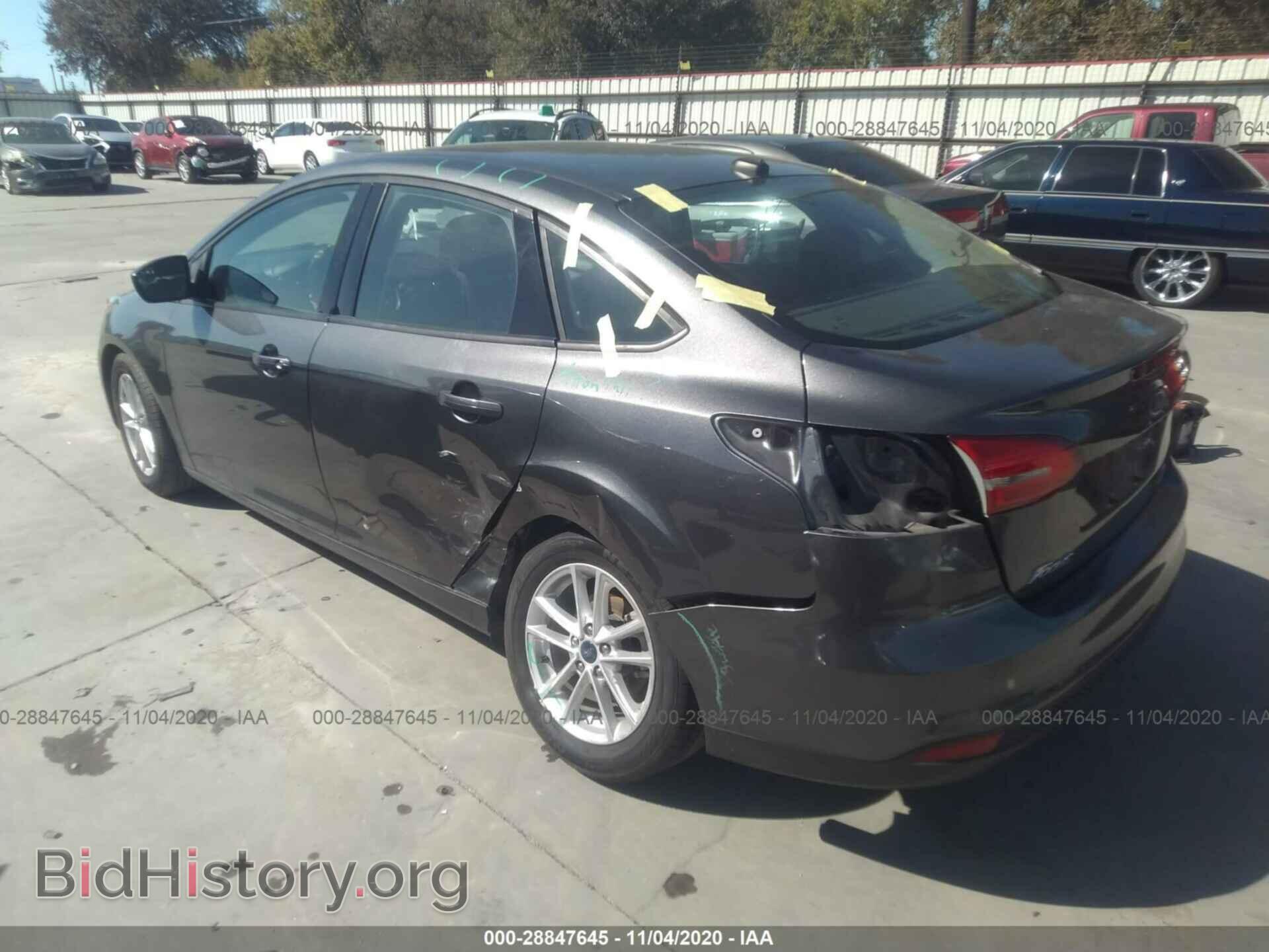 2018 FORD FOCUS - VIN: 1FADP3FE0JL321785 - Фото 3